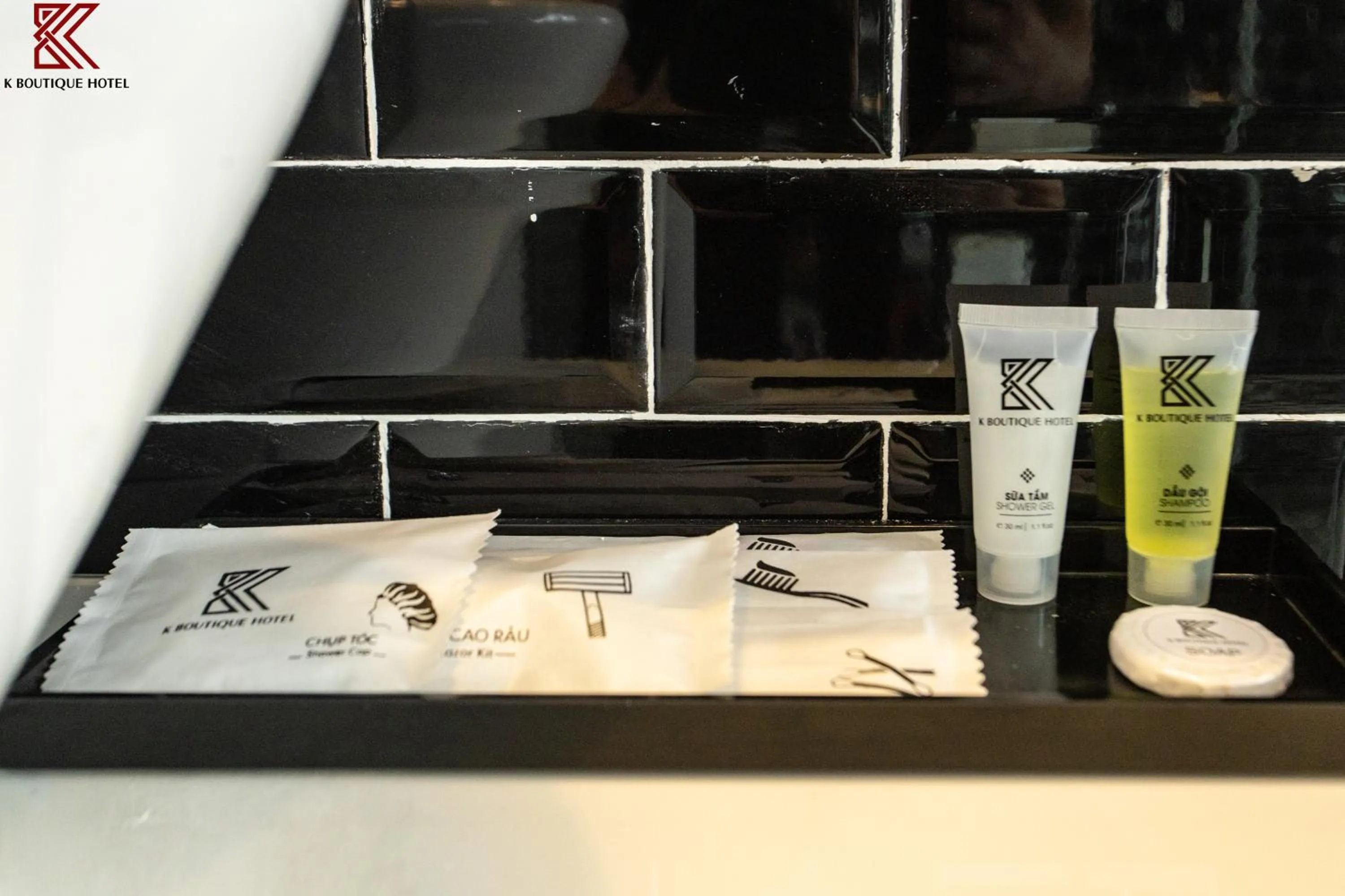 Bath in TTR Skypool View Hotel