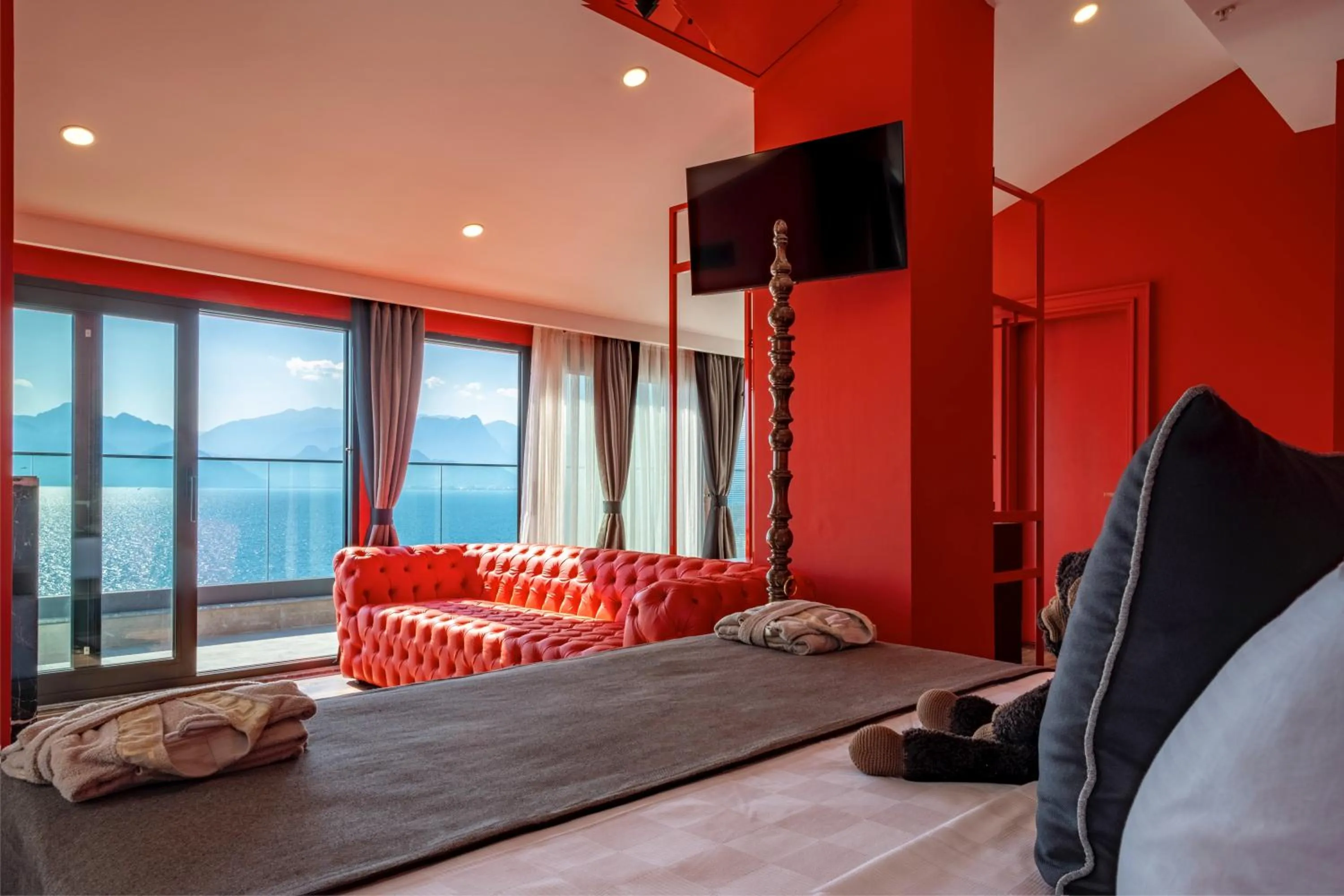 Bed in Lucky Monkey Hotel