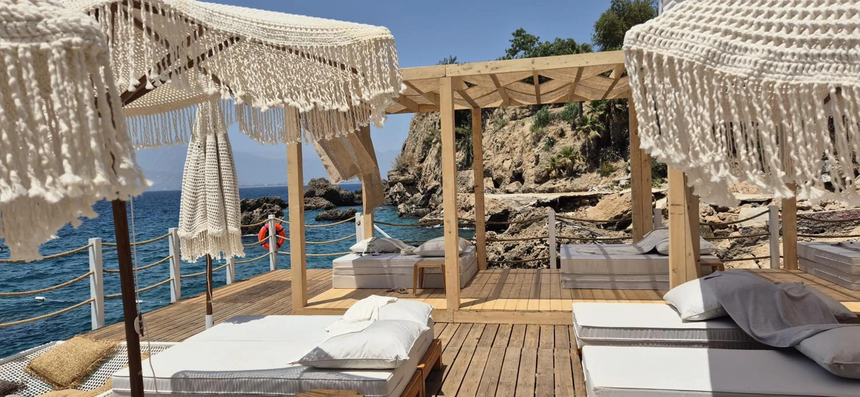 Beach in Lucky Monkey Hotel