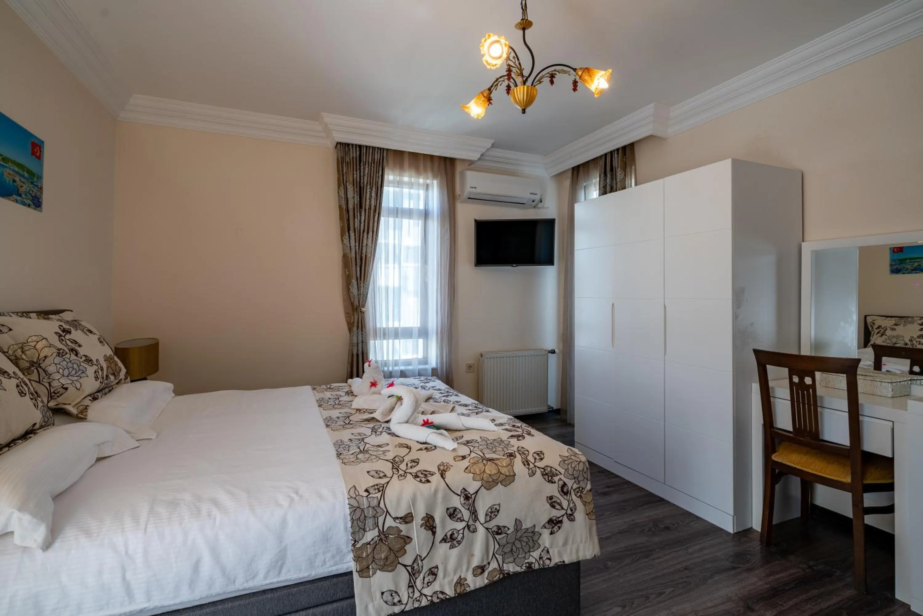 Bed in Sare Beach Hotel