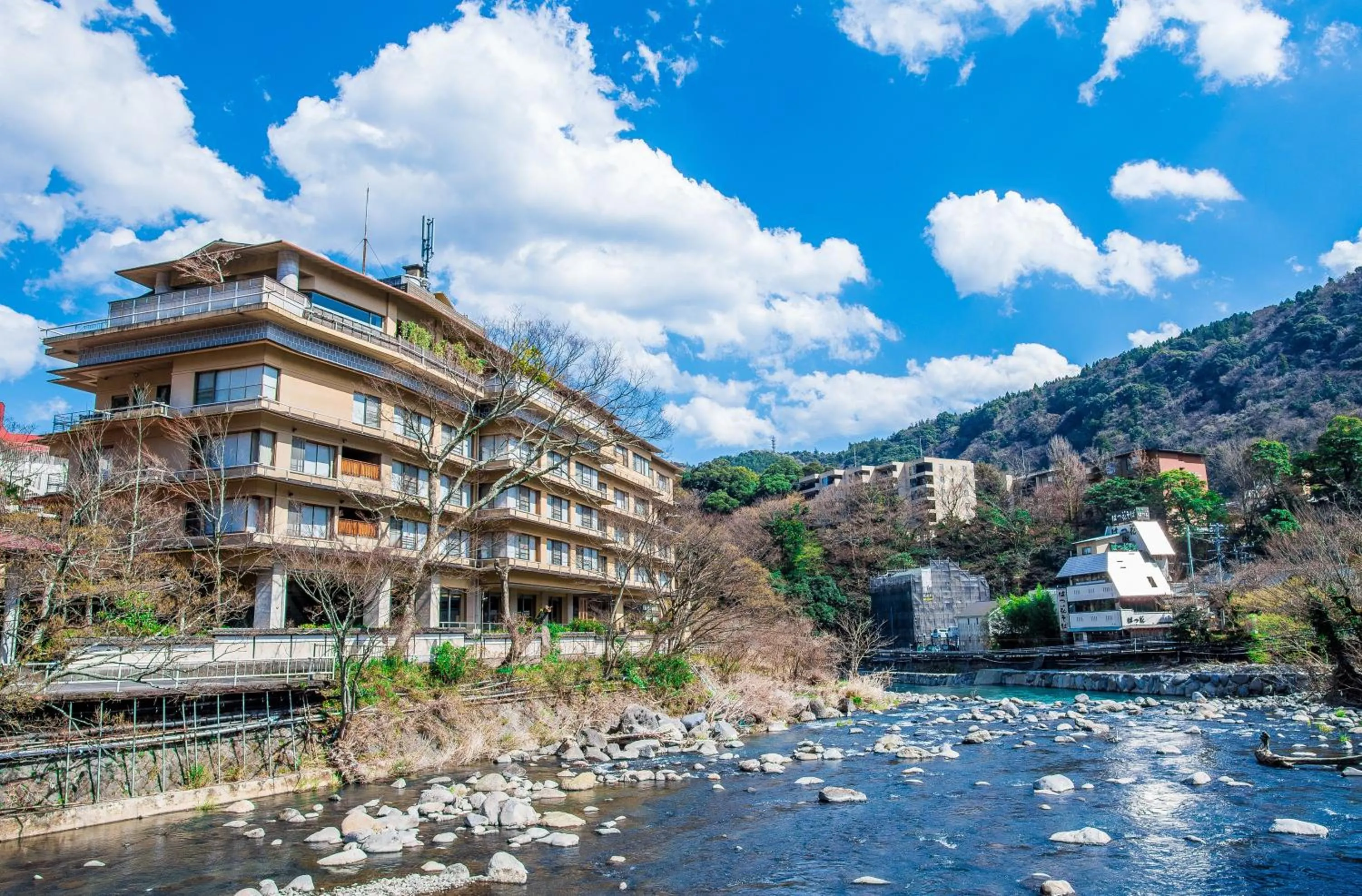 Facade/entrance in Hakone Yumoto Onsen Hotel Kajikaso