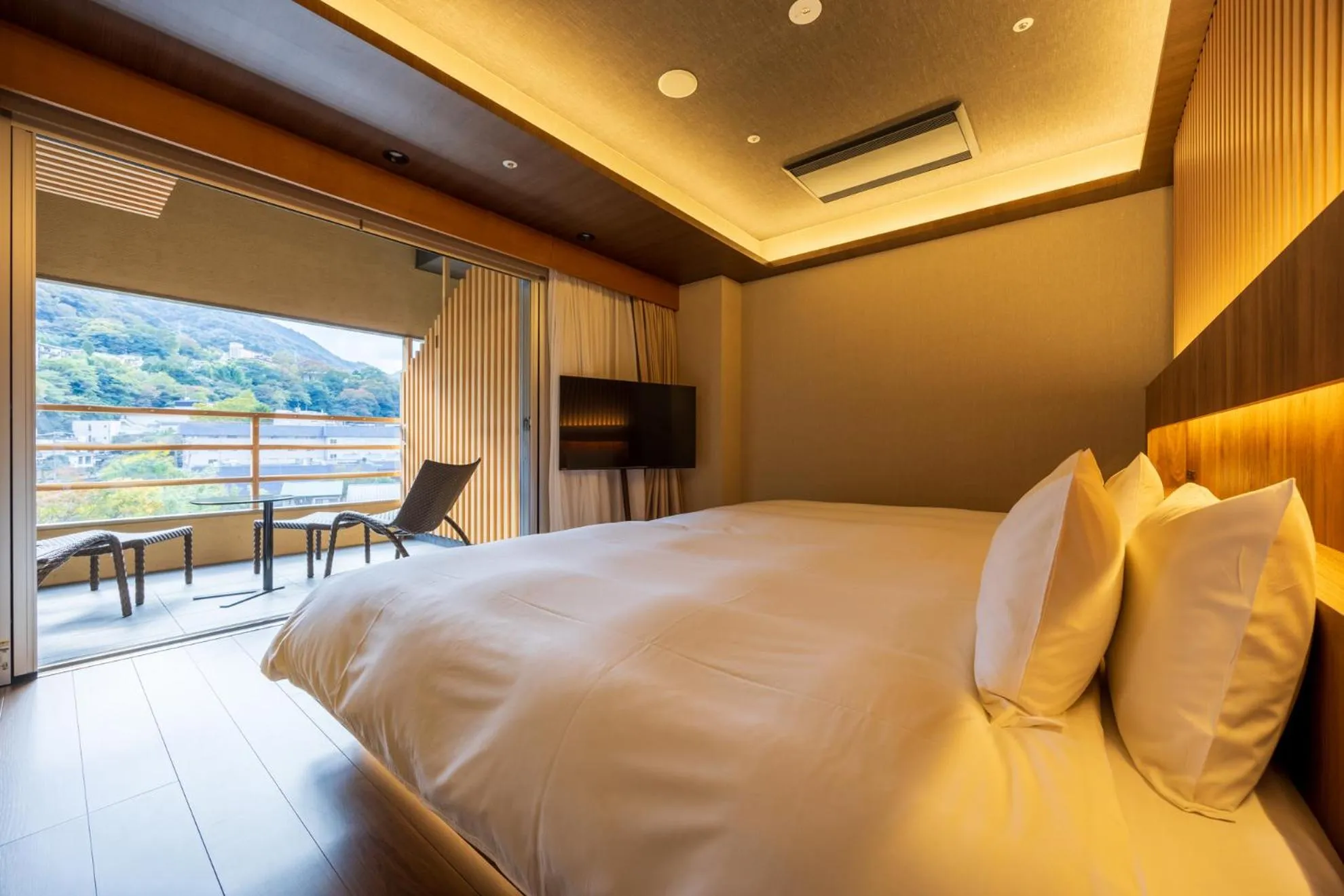 Bedroom, Bed in Hakone Yumoto Onsen Hotel Kajikaso