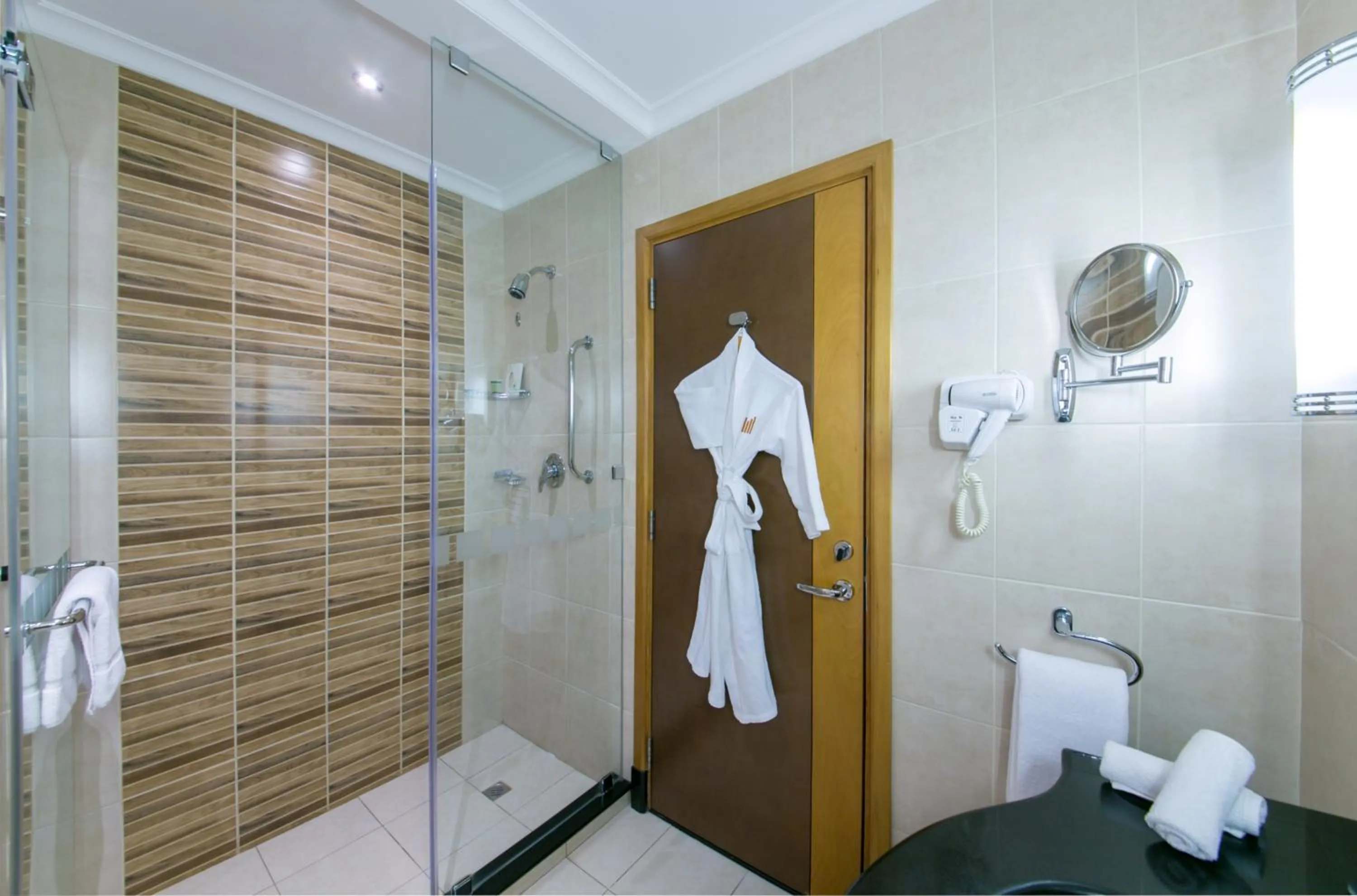Shower in Copthorne Al Jahra Hotel & Resort