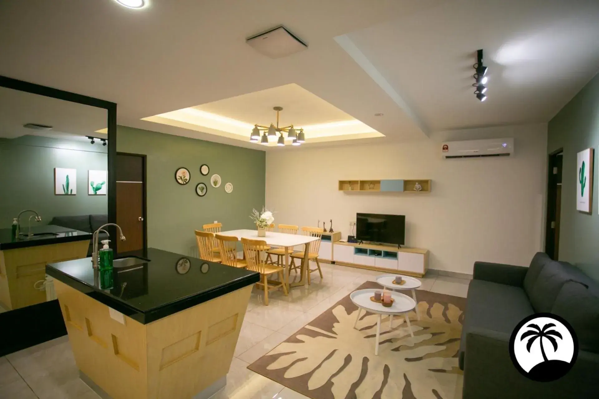 Deluxe Apartment in Paradise Suite at KK Times Square, beside Imago Deluxe Apartment in Paradise Suite at KK Times Square, beside Imago