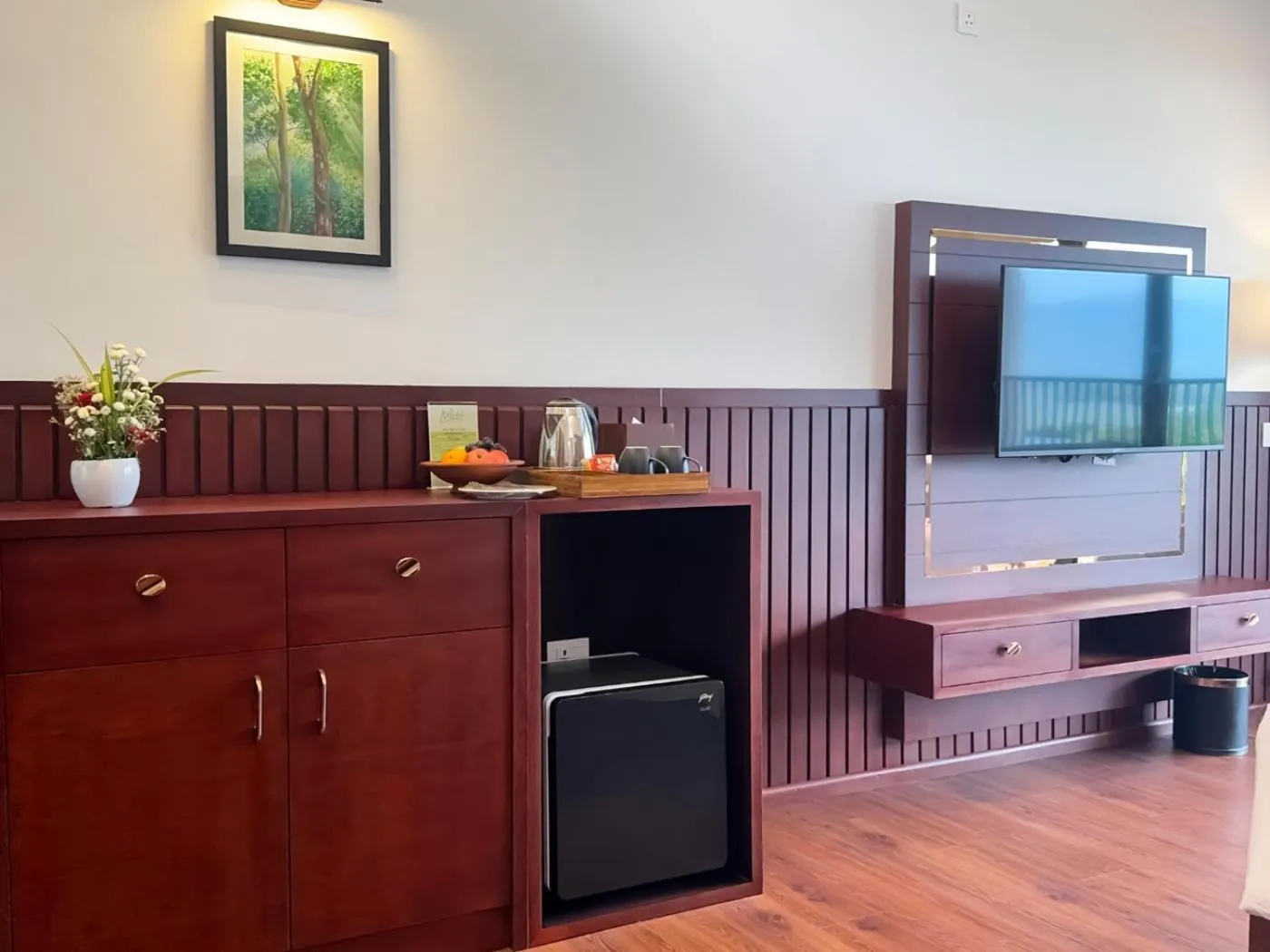 TV and multimedia in Au Revoir Wellness Resort, Malampuzha