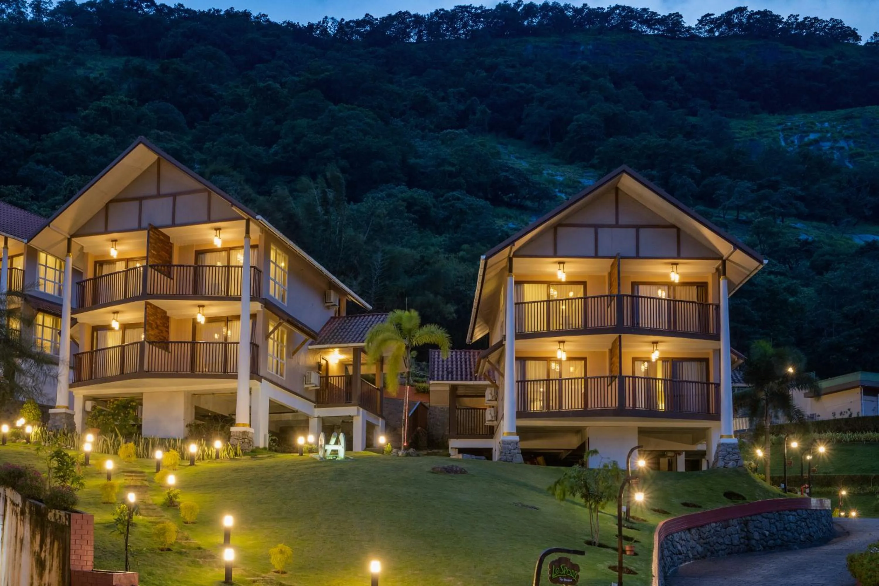 Property building in Au Revoir Wellness Resort, Malampuzha