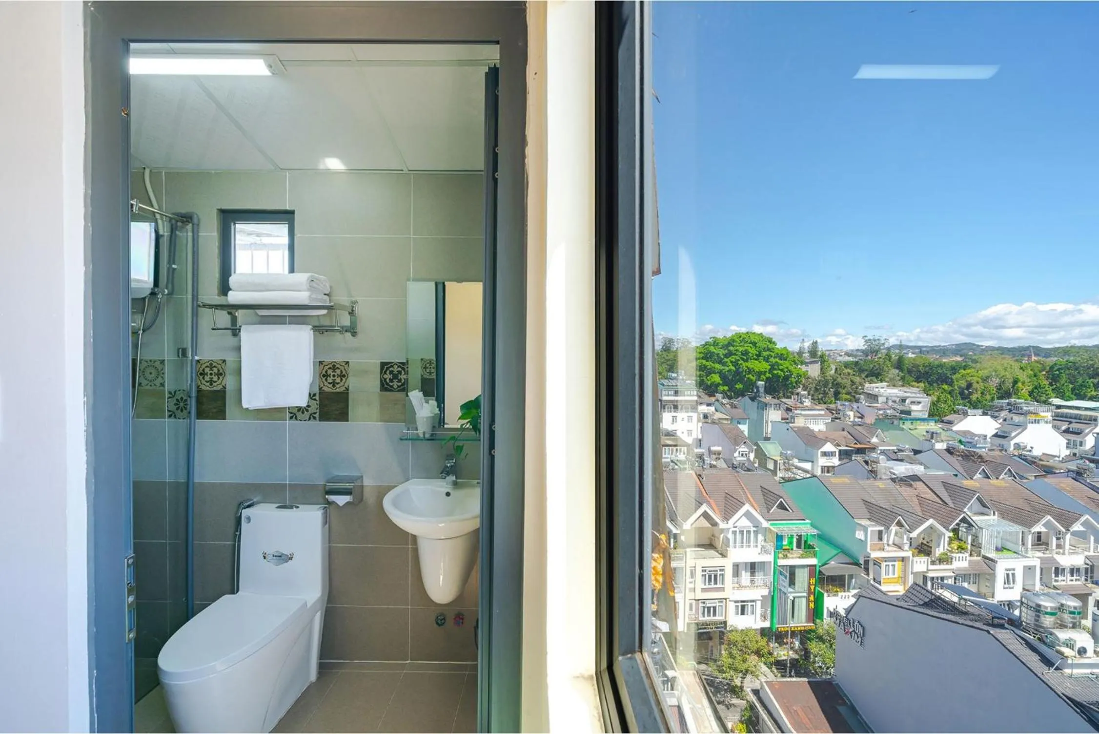 Toilet in AN Boutique Hotel