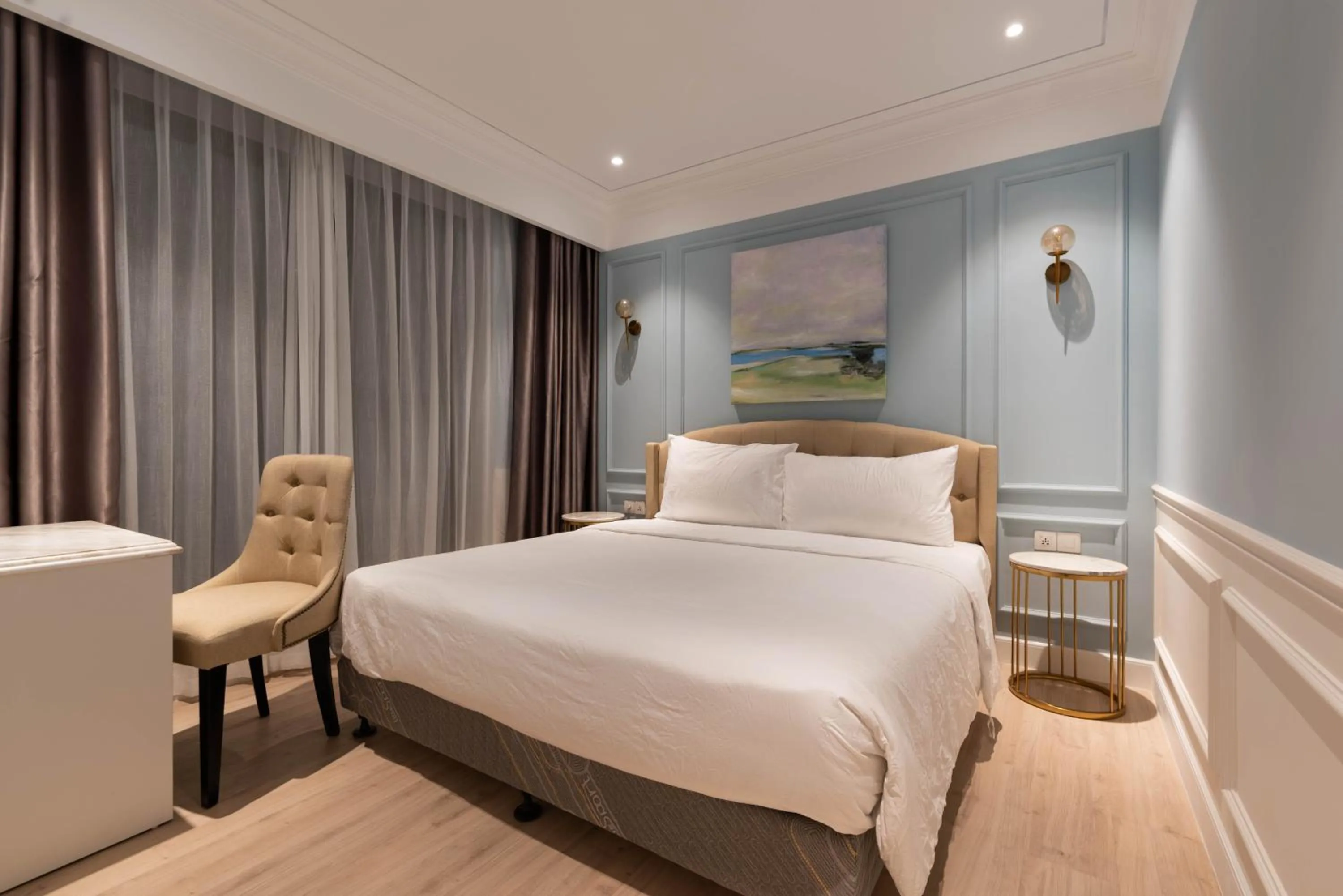 Bed in Louis Mo Apartment