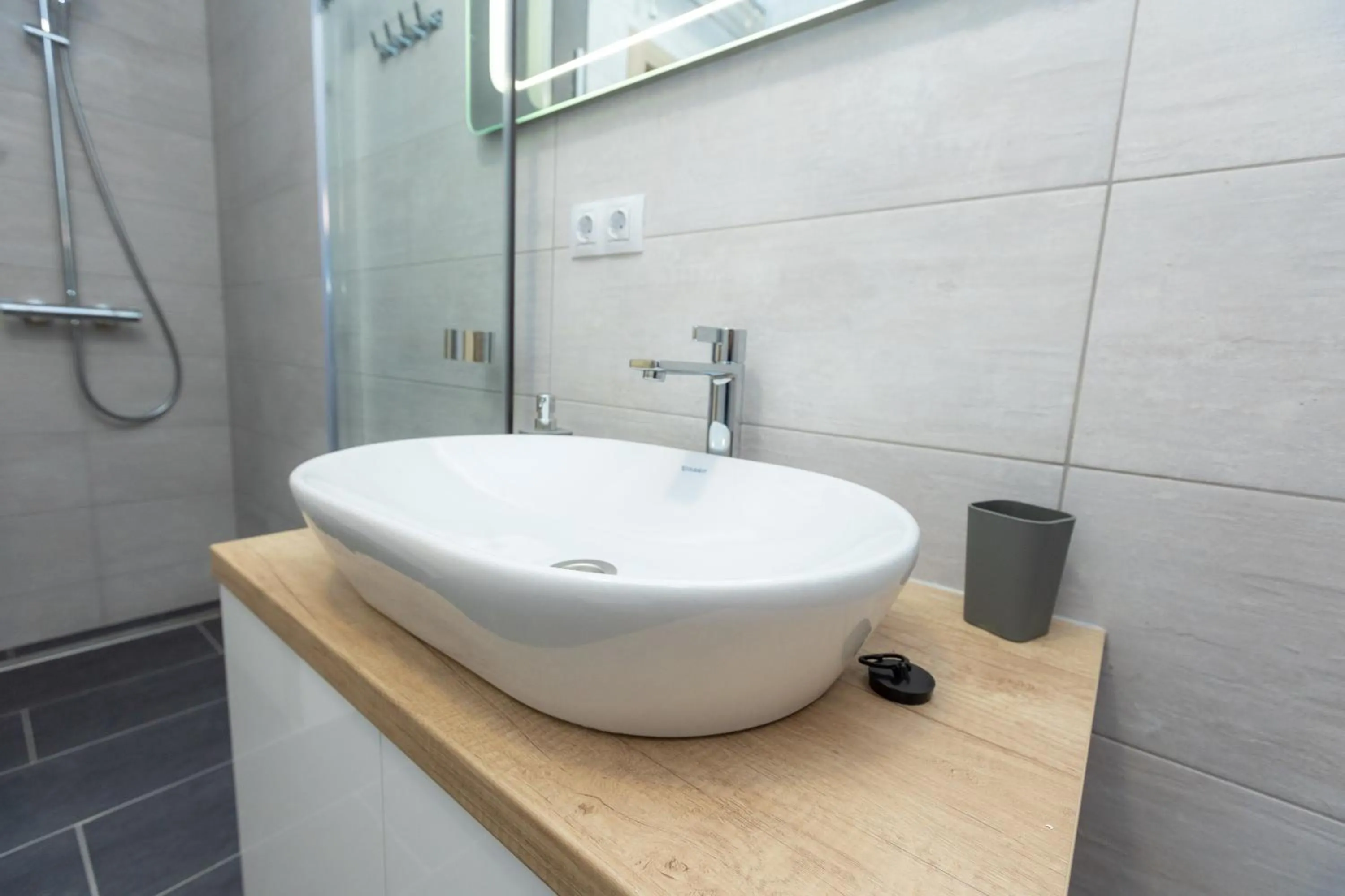 Toilet in Apartments Maris