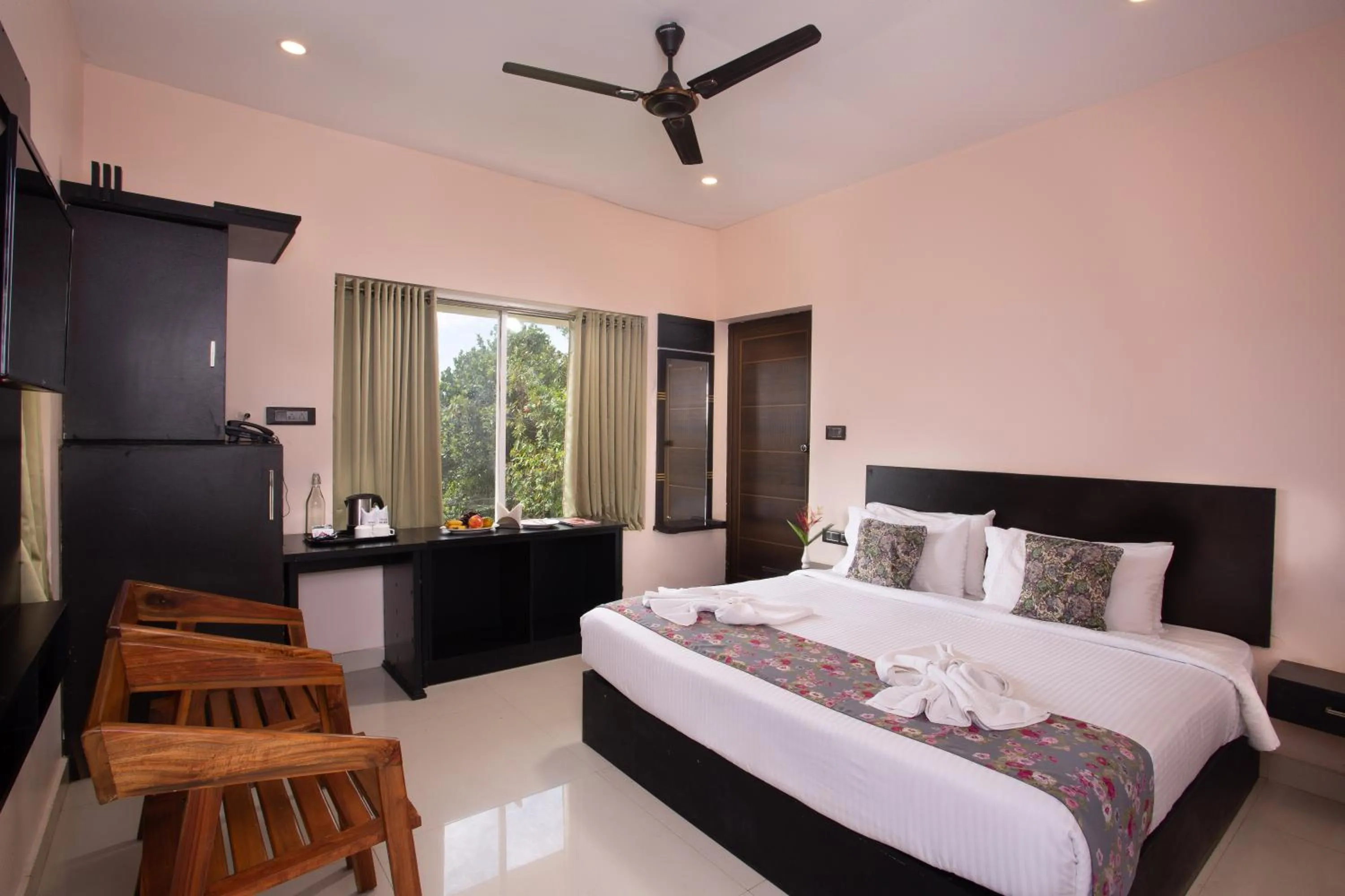 Property building, Bed in The Arbour Resort Munnar
