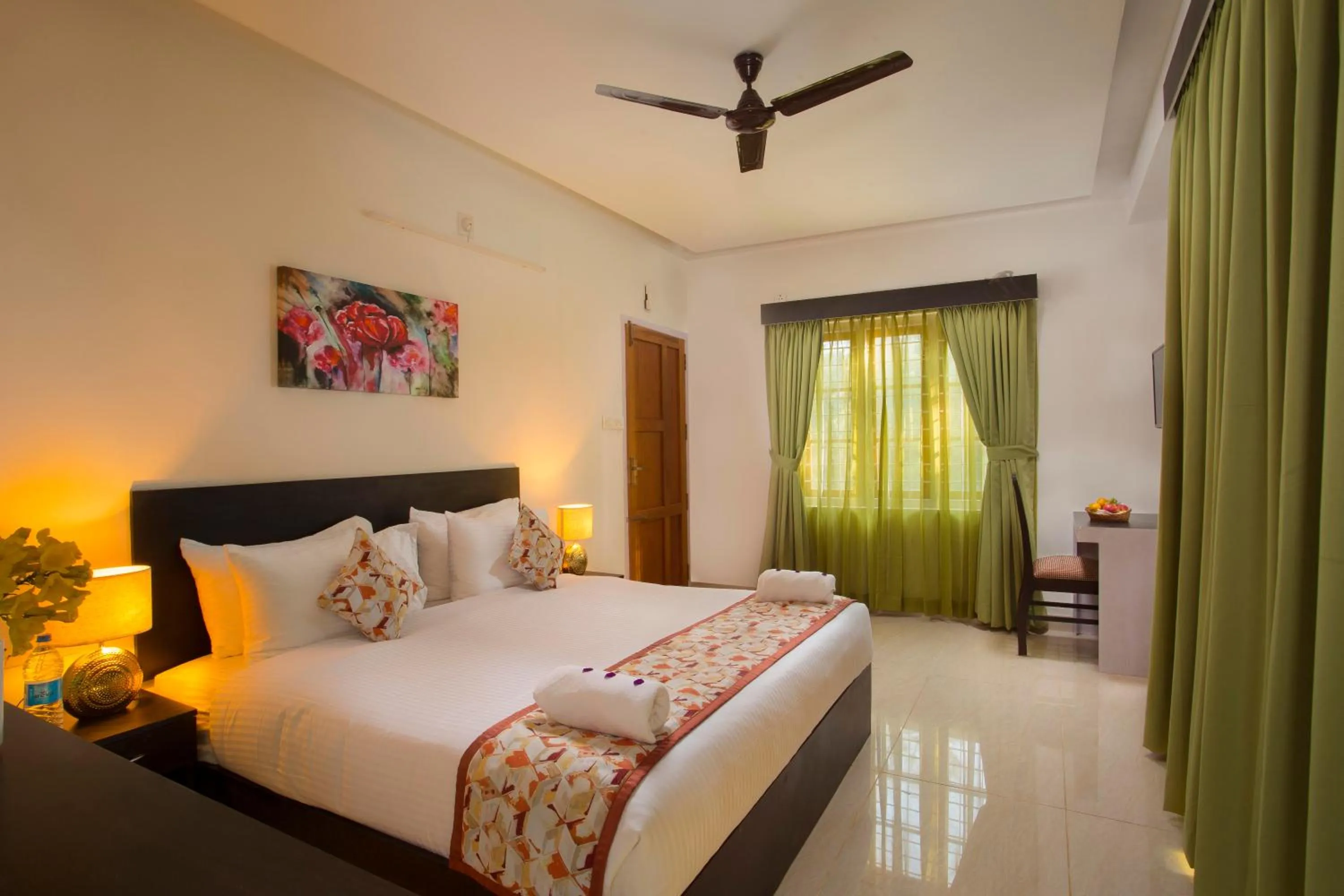 Photo of the whole room, Bed in The Arbour Resort Munnar