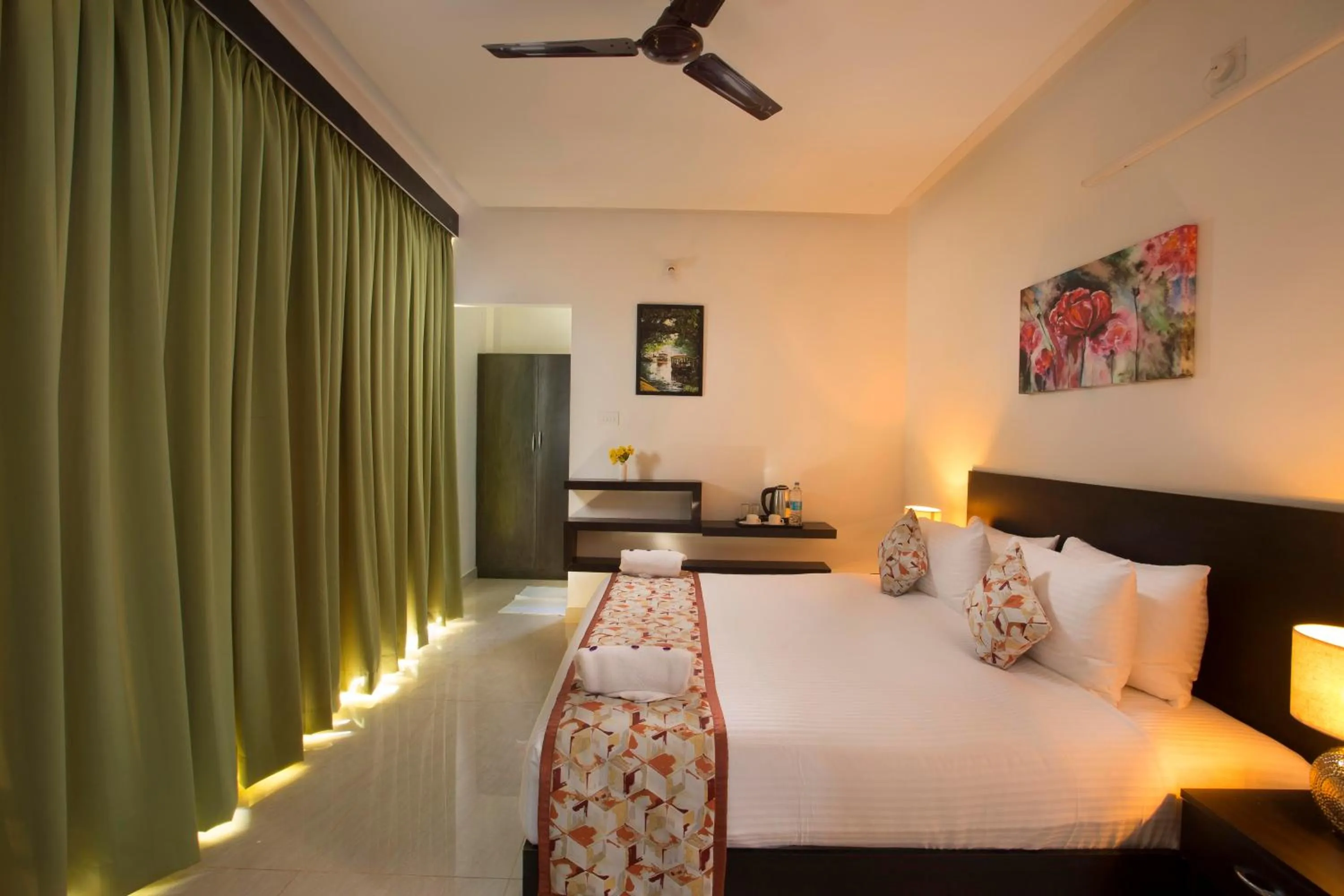 Property building, Bed in The Arbour Resort Munnar