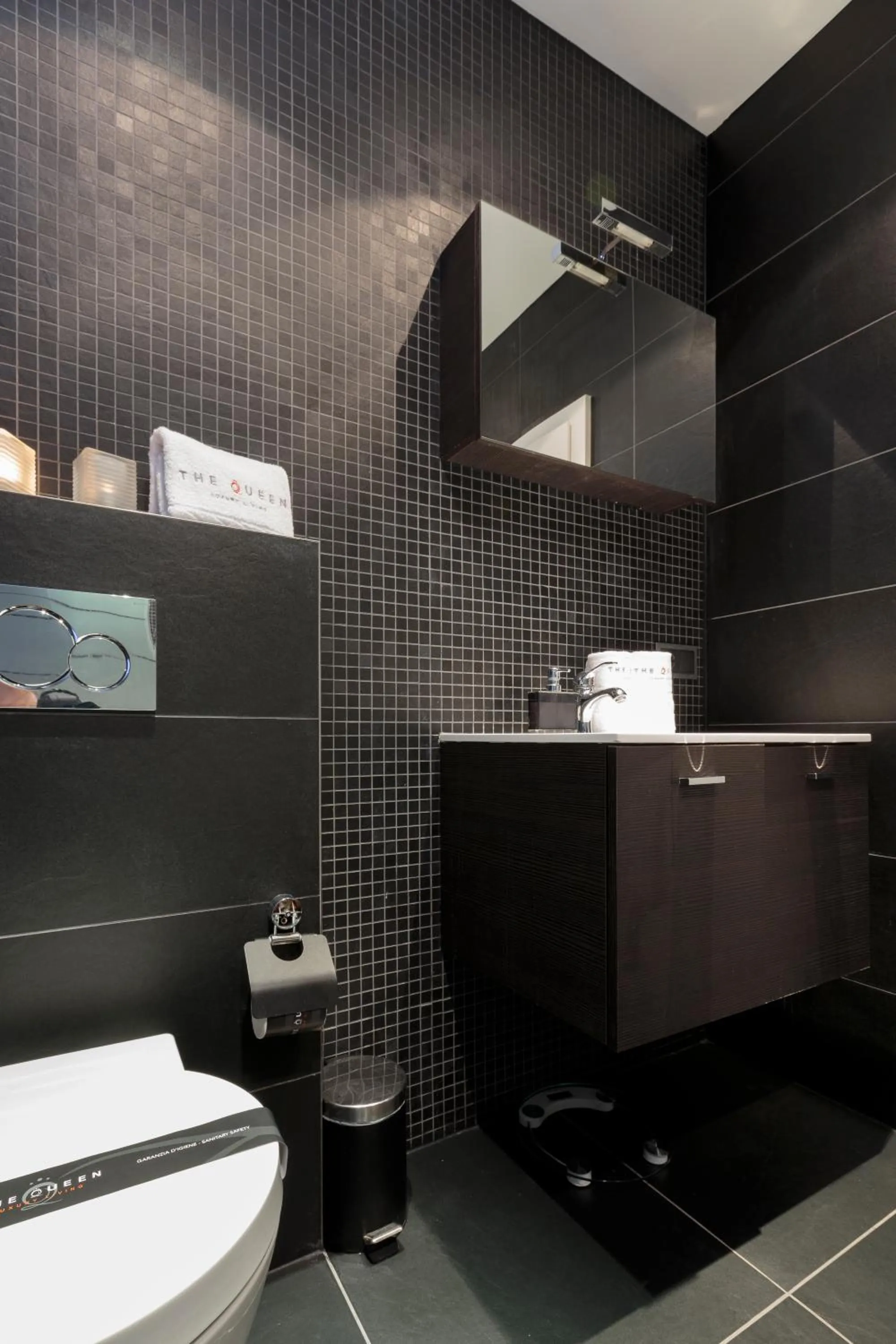 Toilet in The Queen Luxury Apartments - Villa Giada