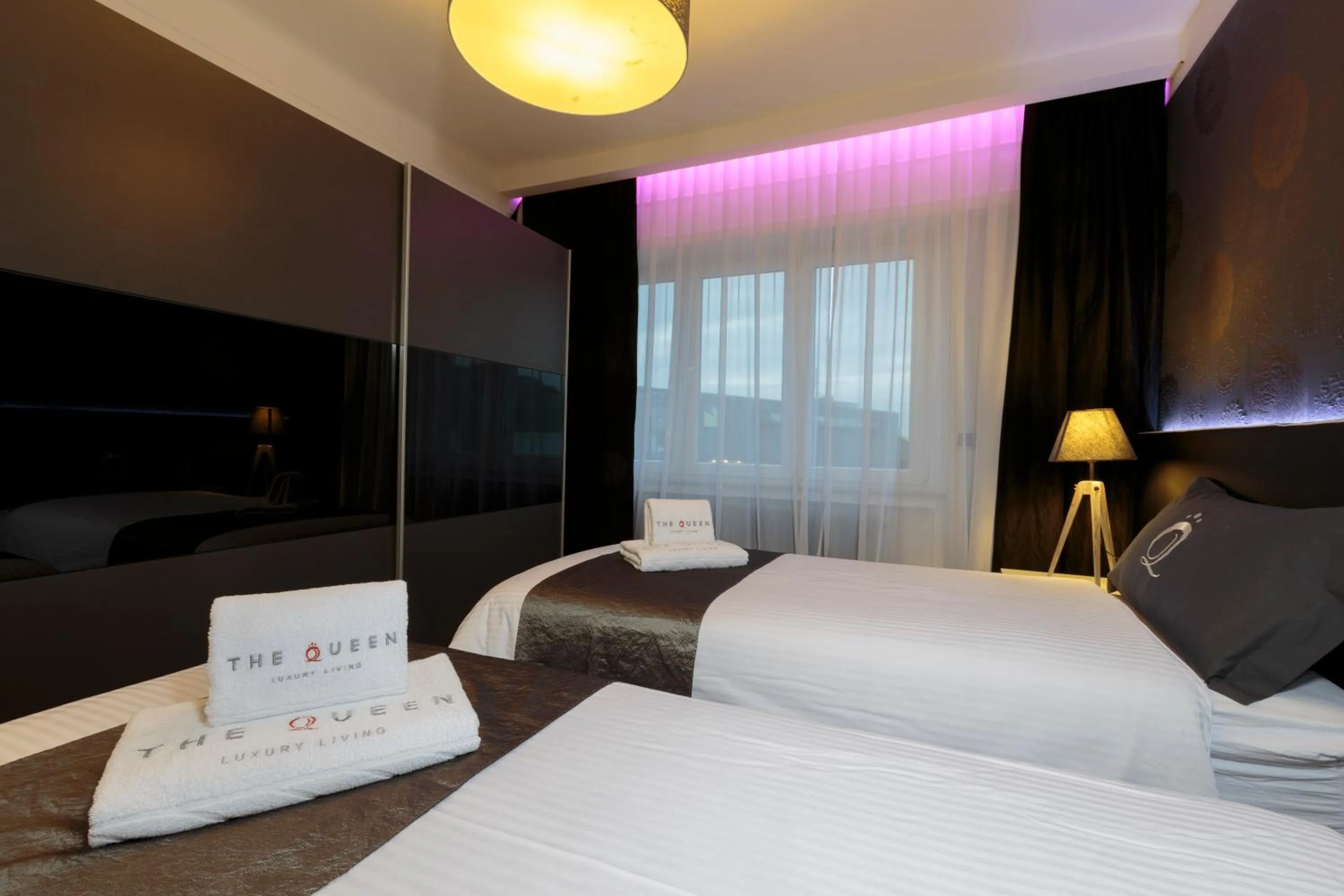 Bedroom, Bed in The Queen Luxury Apartments - Villa Giada