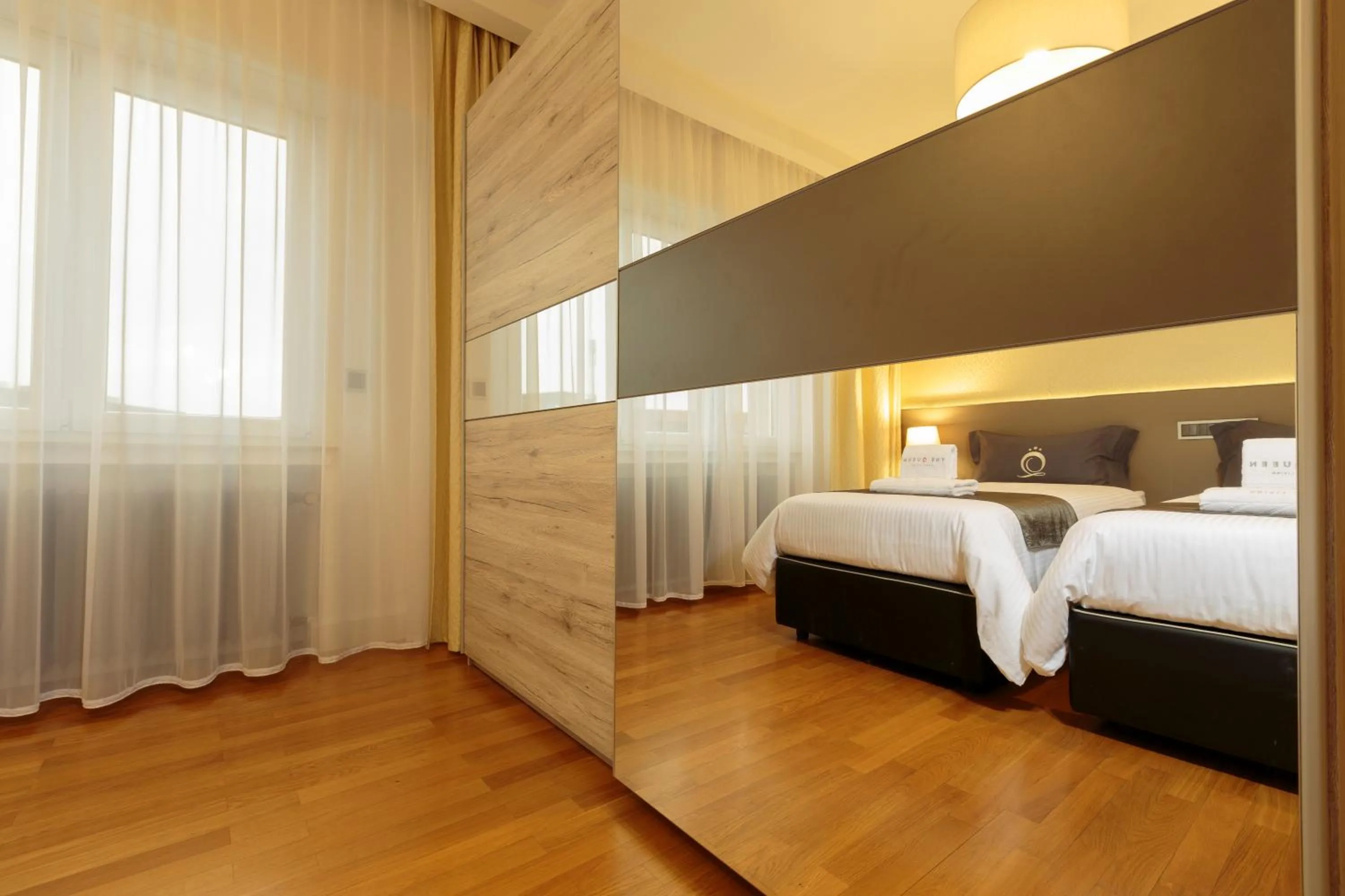 Bedroom, Bed in The Queen Luxury Apartments - Villa Giada