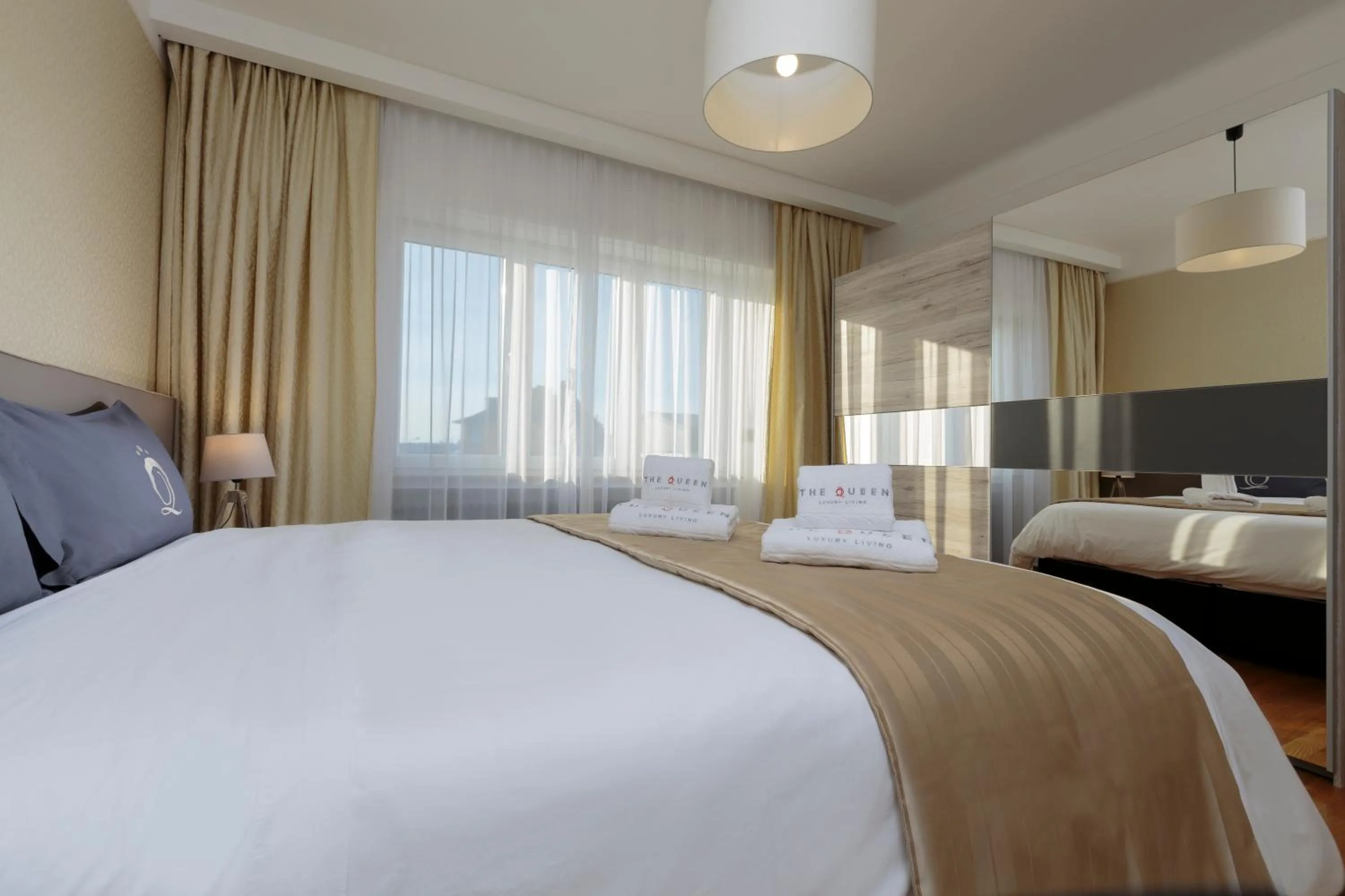 Bedroom, Bed in The Queen Luxury Apartments - Villa Giada