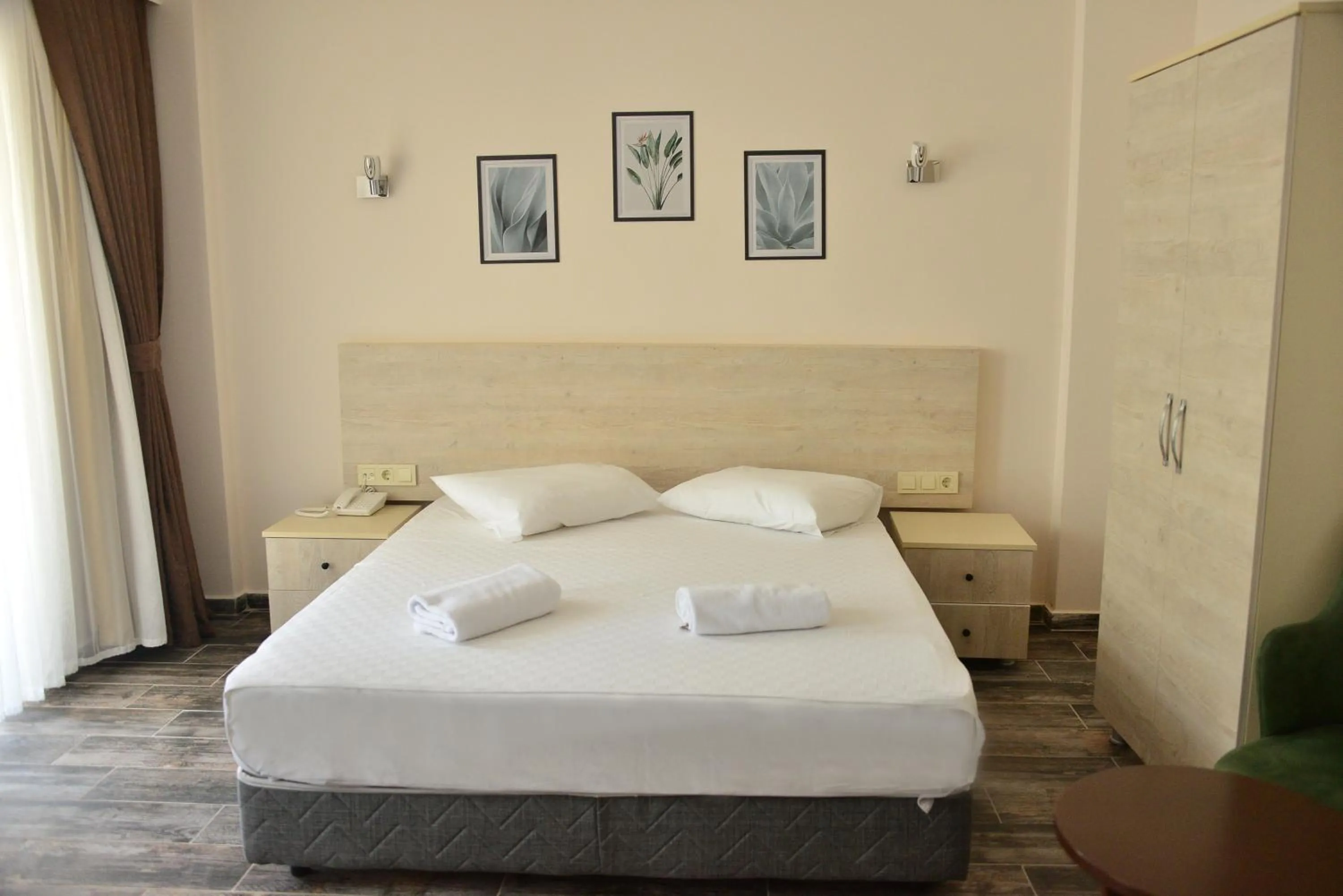 Bedroom in Dream Town Hotel&Restaurant