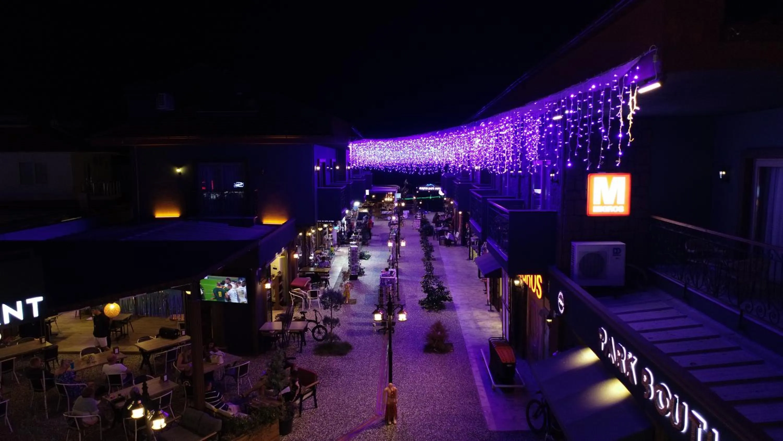 Balcony/Terrace in Dolphin Park Hotel
