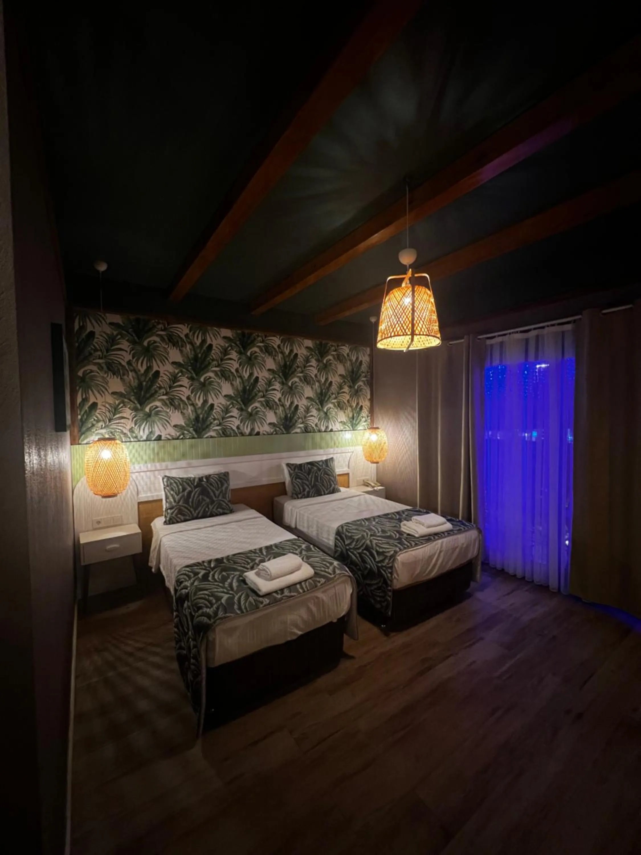 Massage in Dolphin Park Hotel