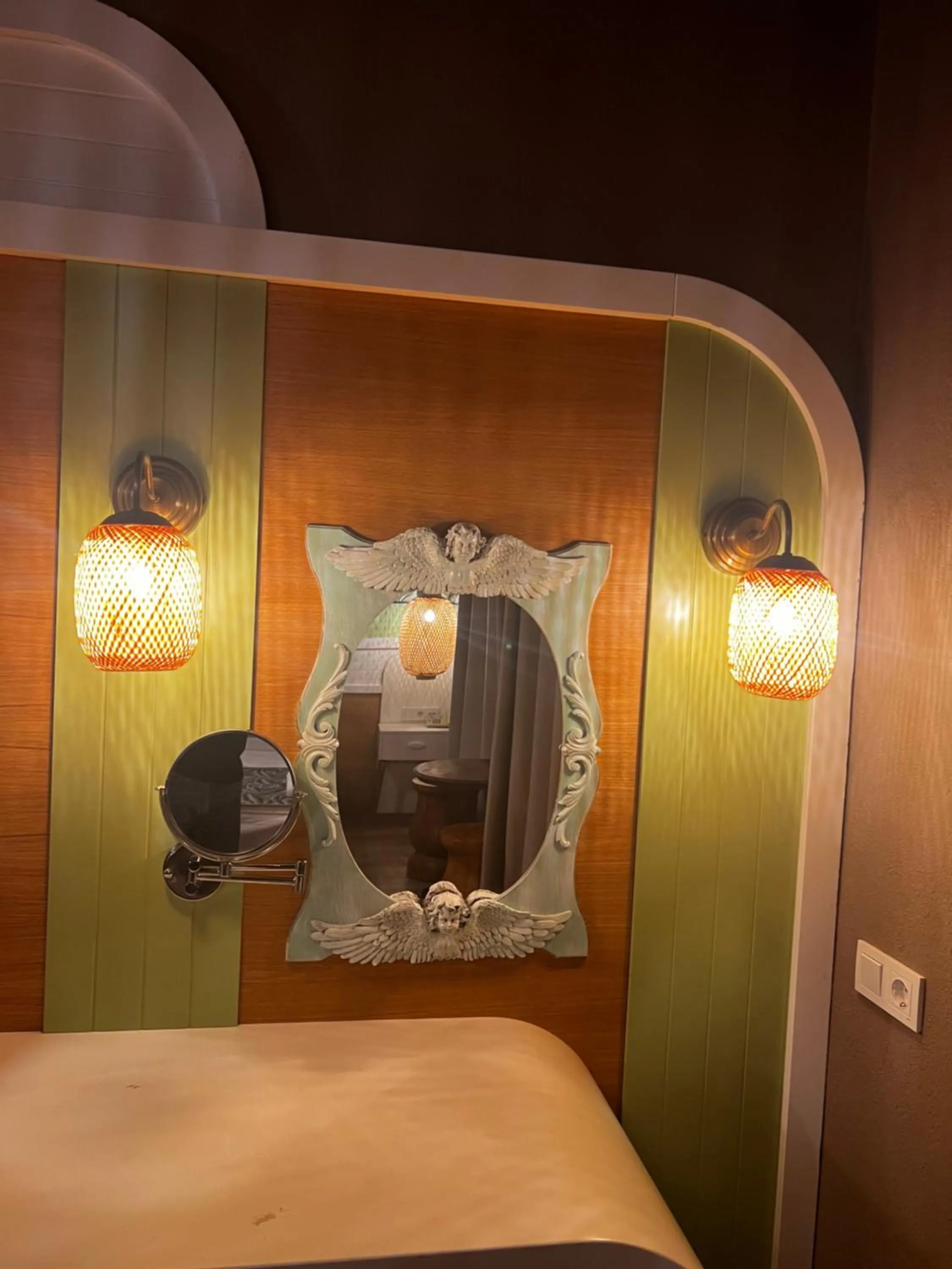 Massage in Dolphin Park Hotel