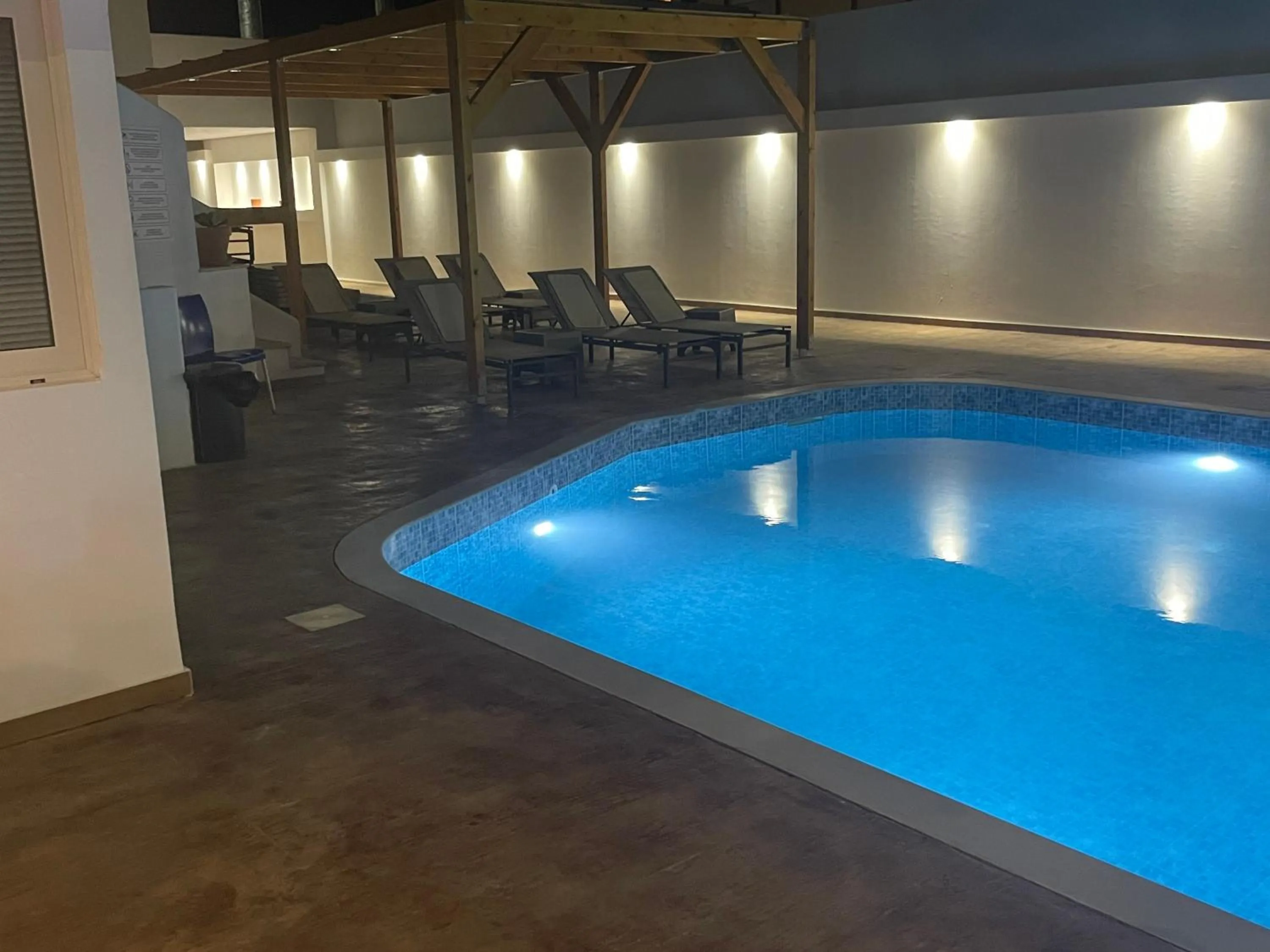 Swimming pool in Coralli Beach Hotel