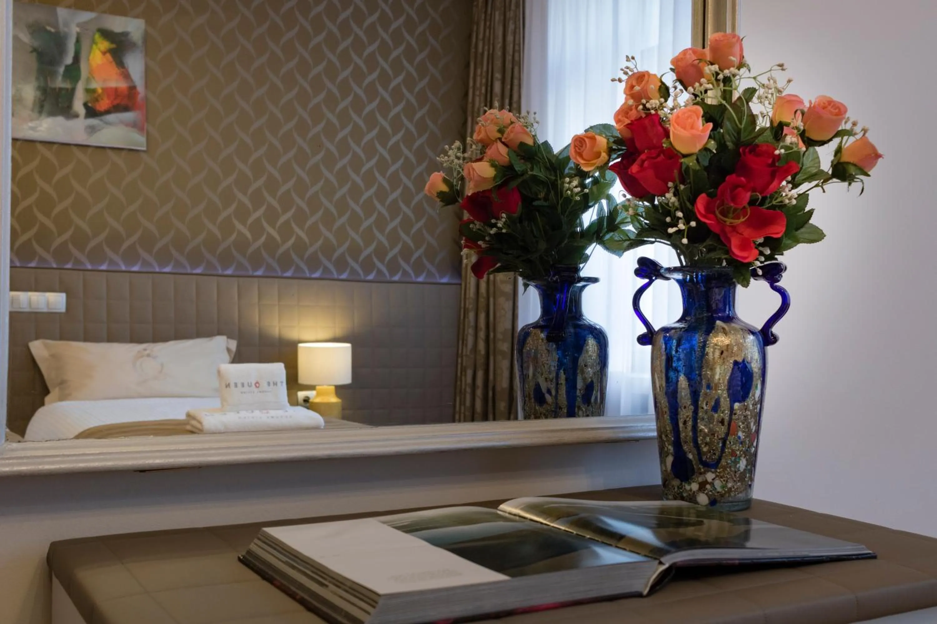 Bedroom, Bed in The Queen Luxury Apartments - Villa Liberty