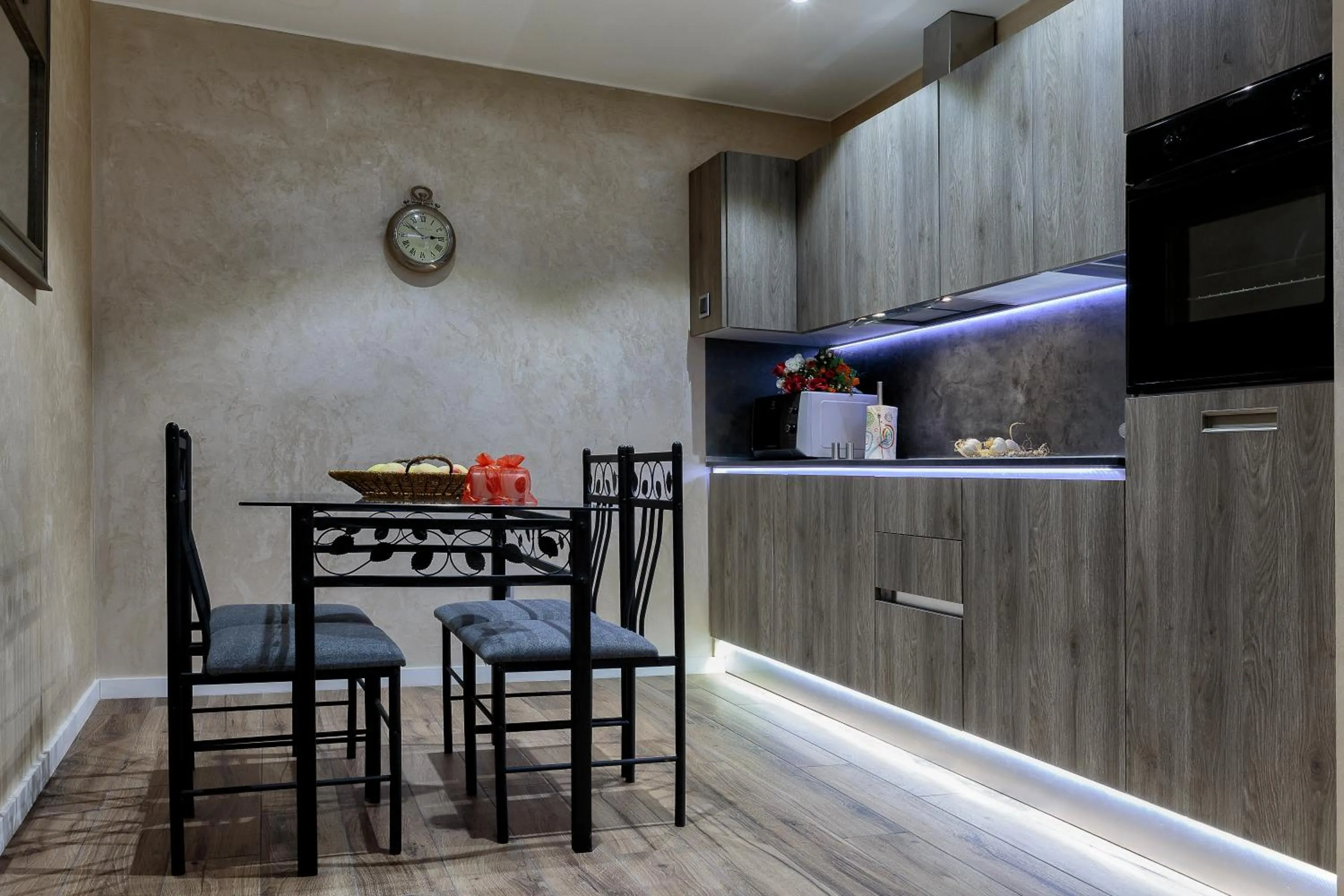 Kitchen or kitchenette in The Queen Luxury Apartments - Villa Liberty