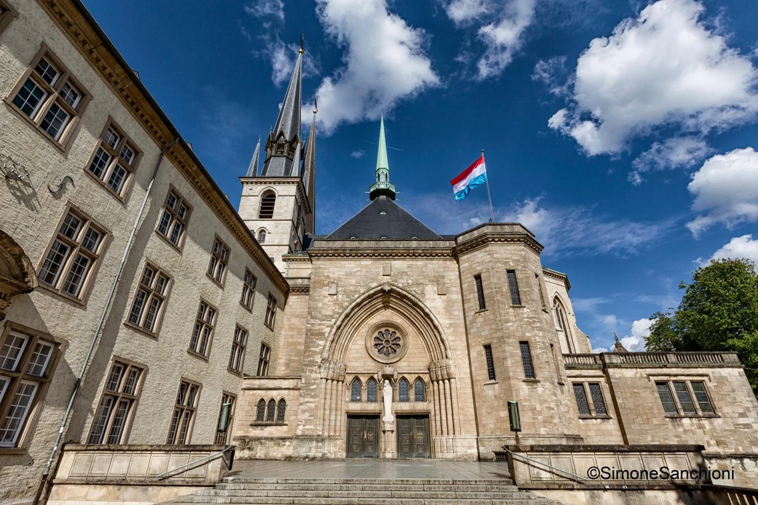 Nearby landmark in The Queen Luxury Apartments - Villa Liberty