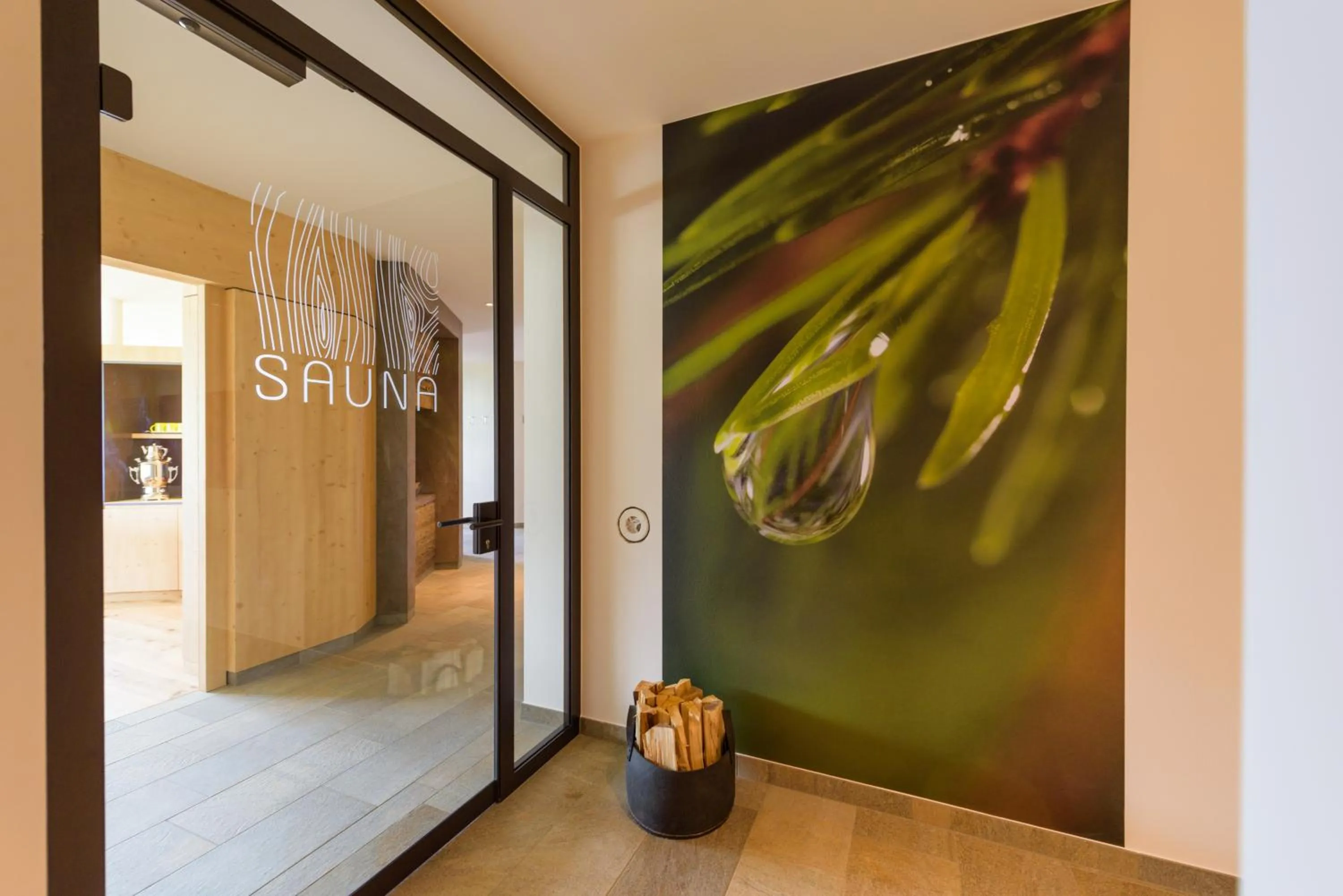 Massage, Bed in Hotel Fischer