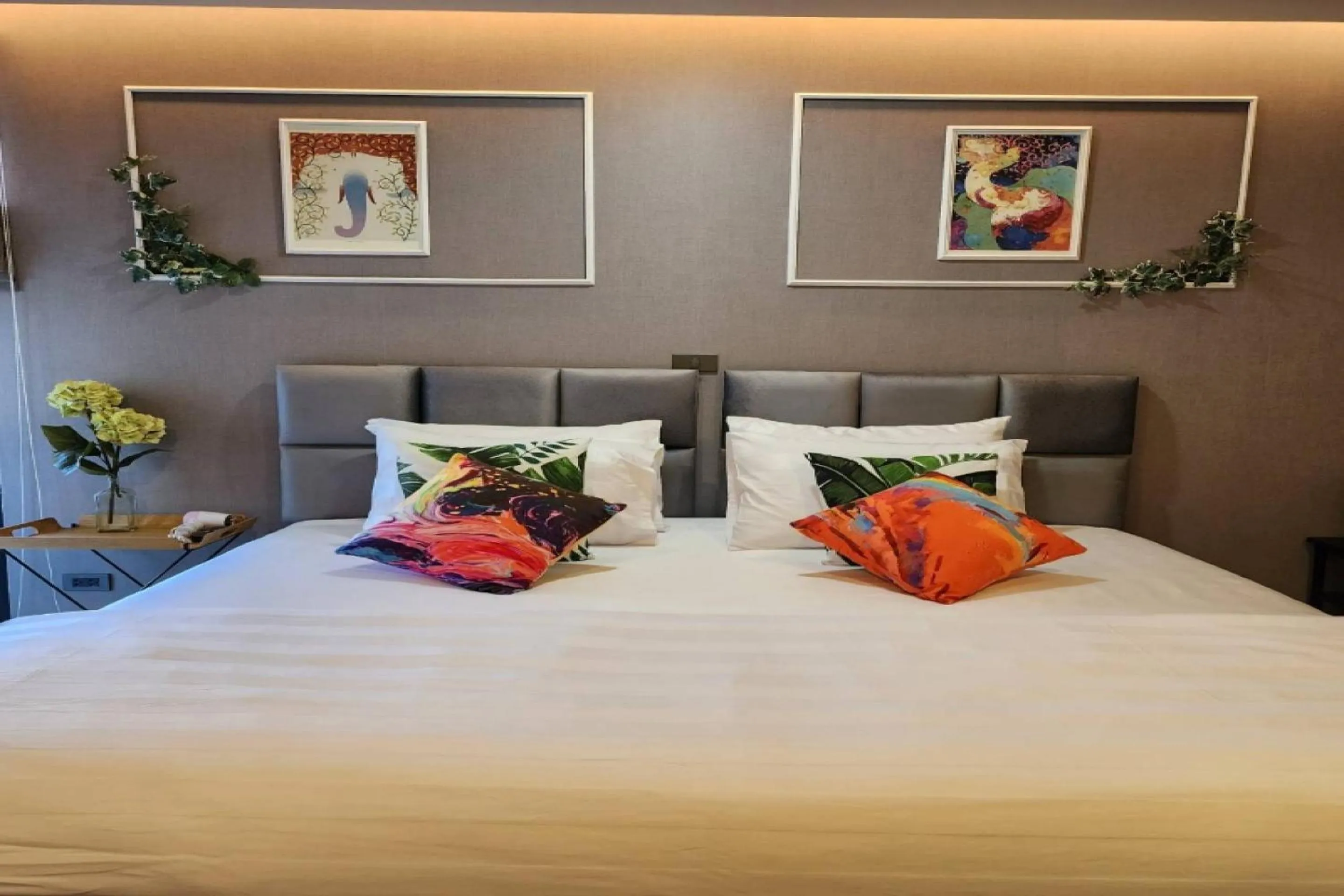 Bedroom, Bed in Capital O 75422 Million Pillows