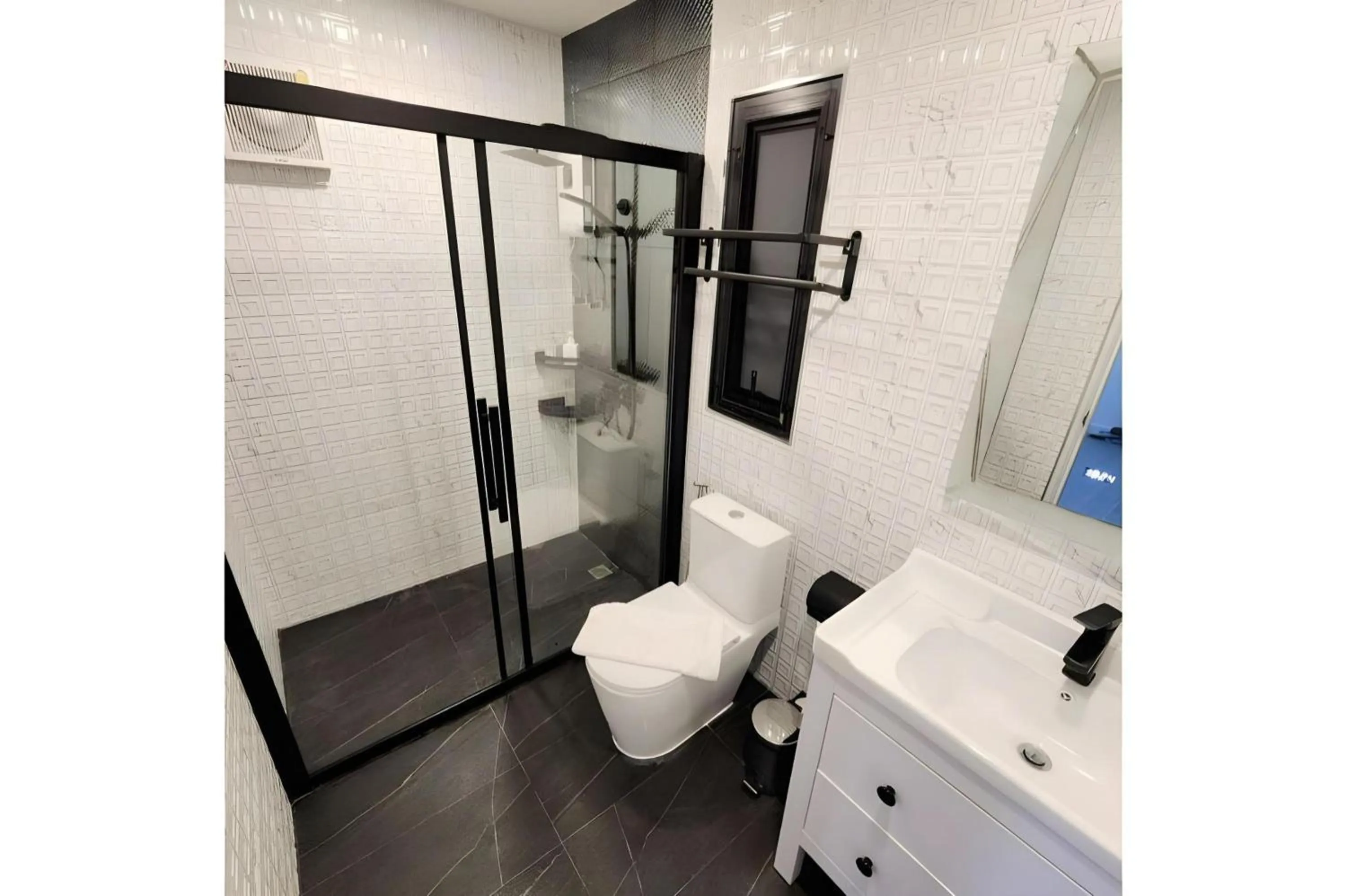 Toilet in Capital O 75422 Million Pillows