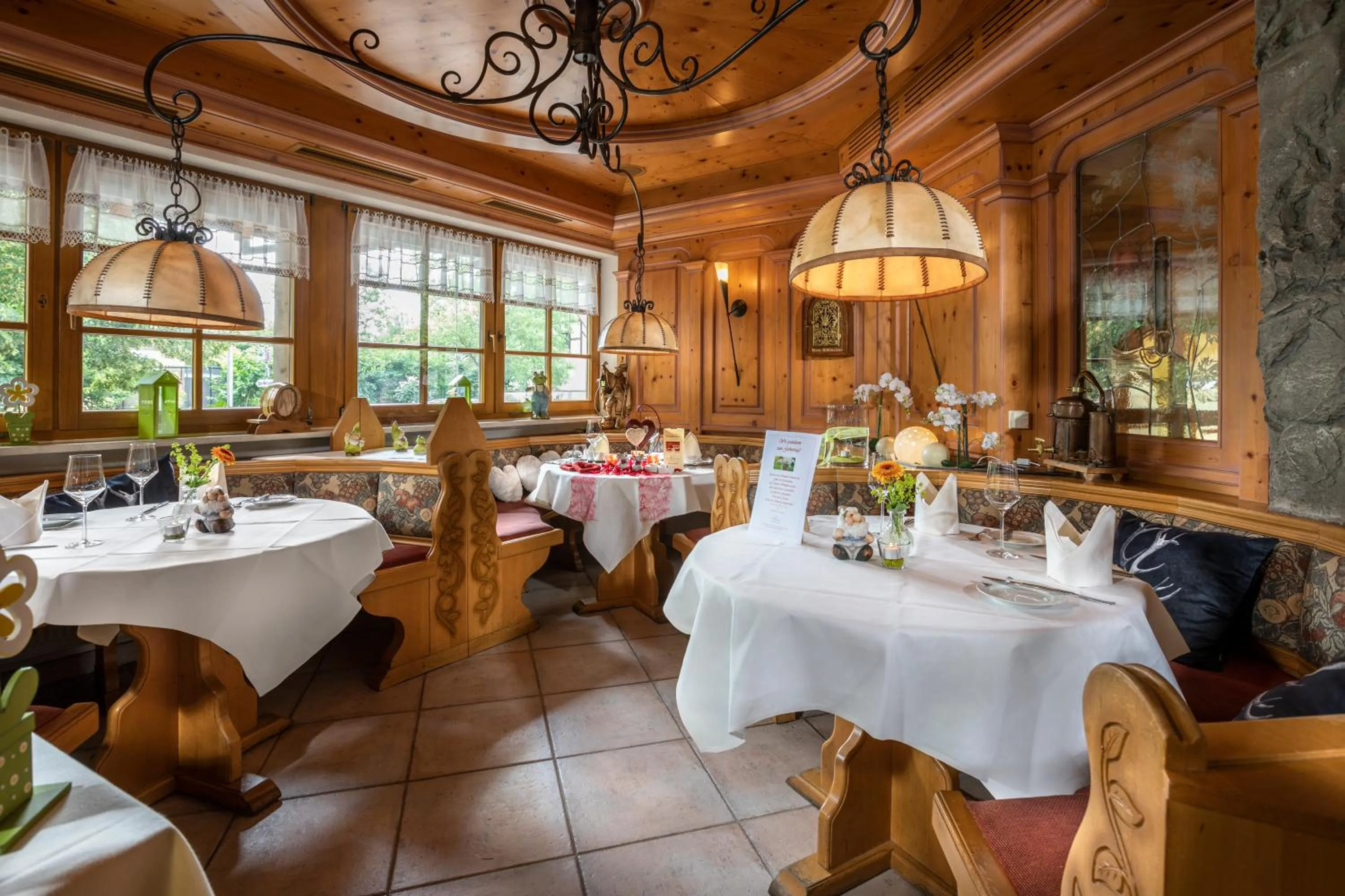 Restaurant/places to eat in Kohlers Hotel Engel