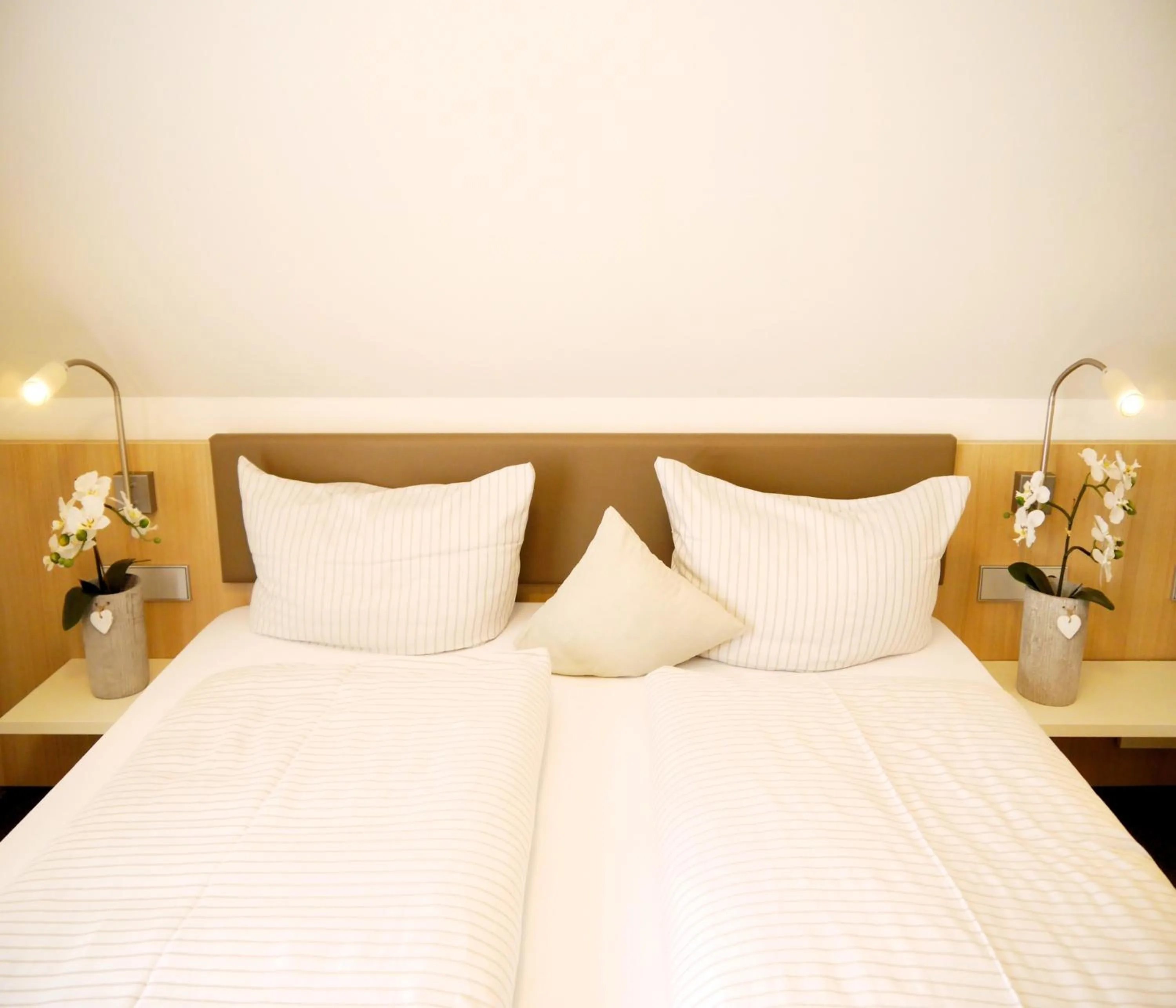 Bed in Kohlers Hotel Engel