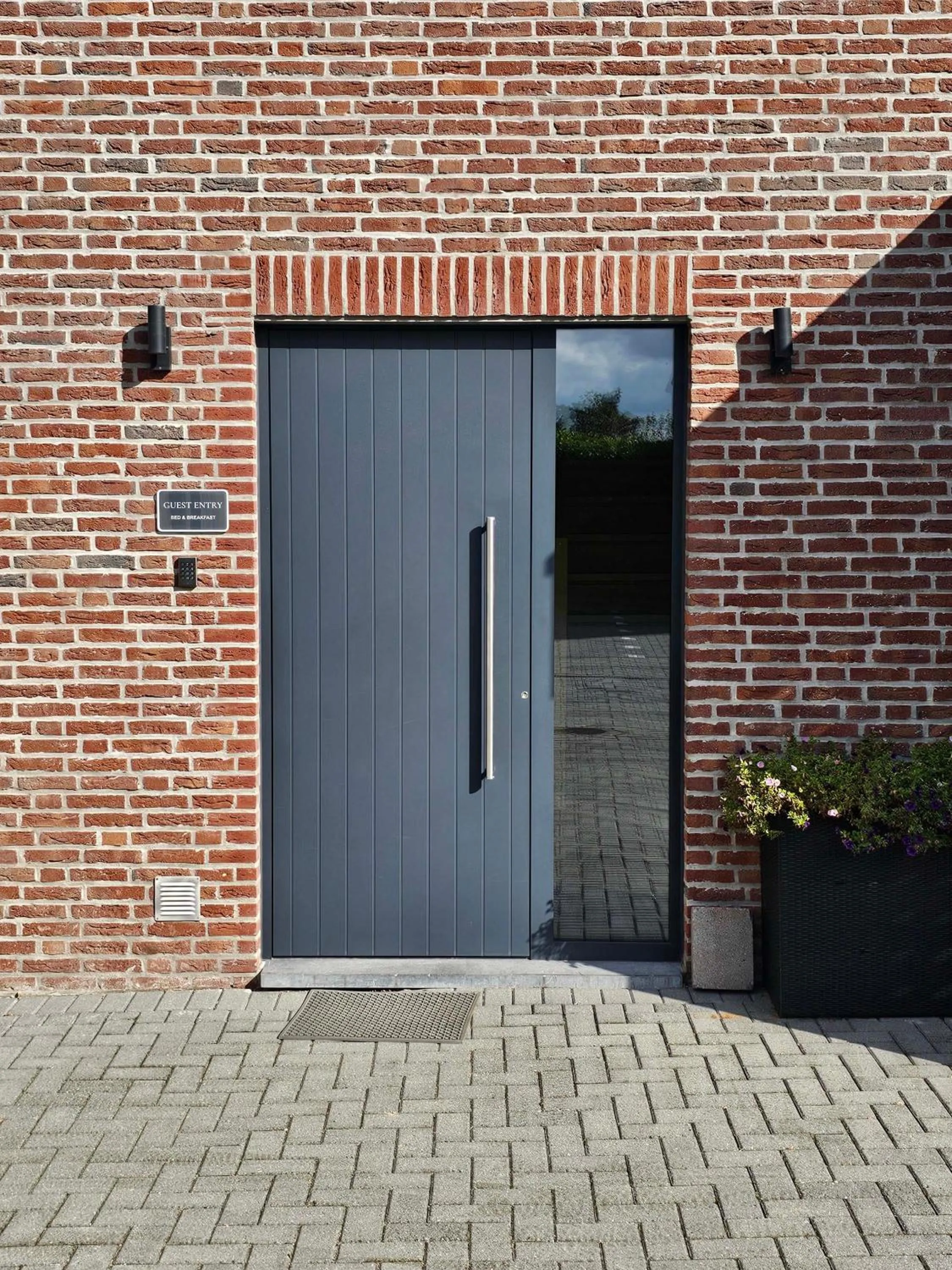 Property building in Vida Verde