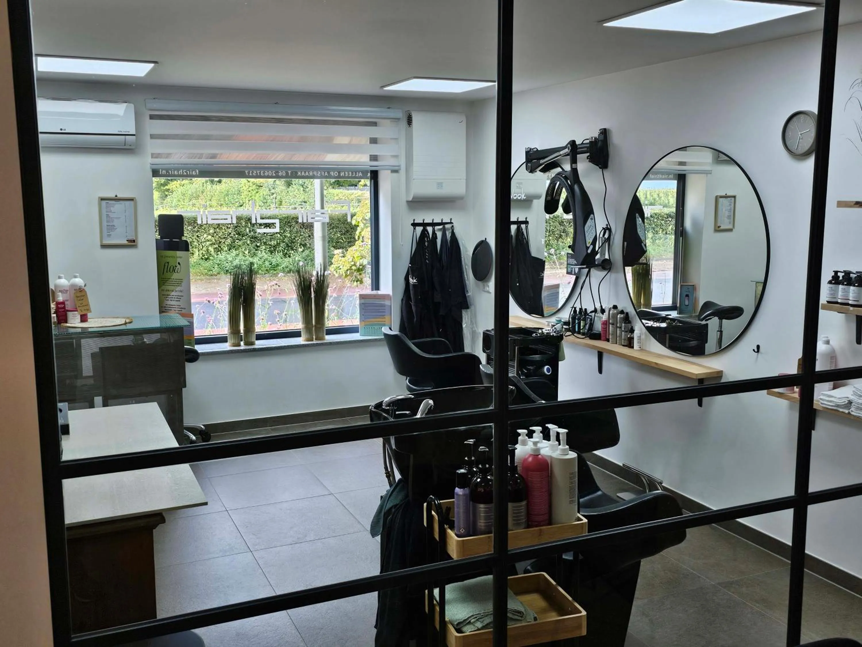 hair dresser in Vida Verde