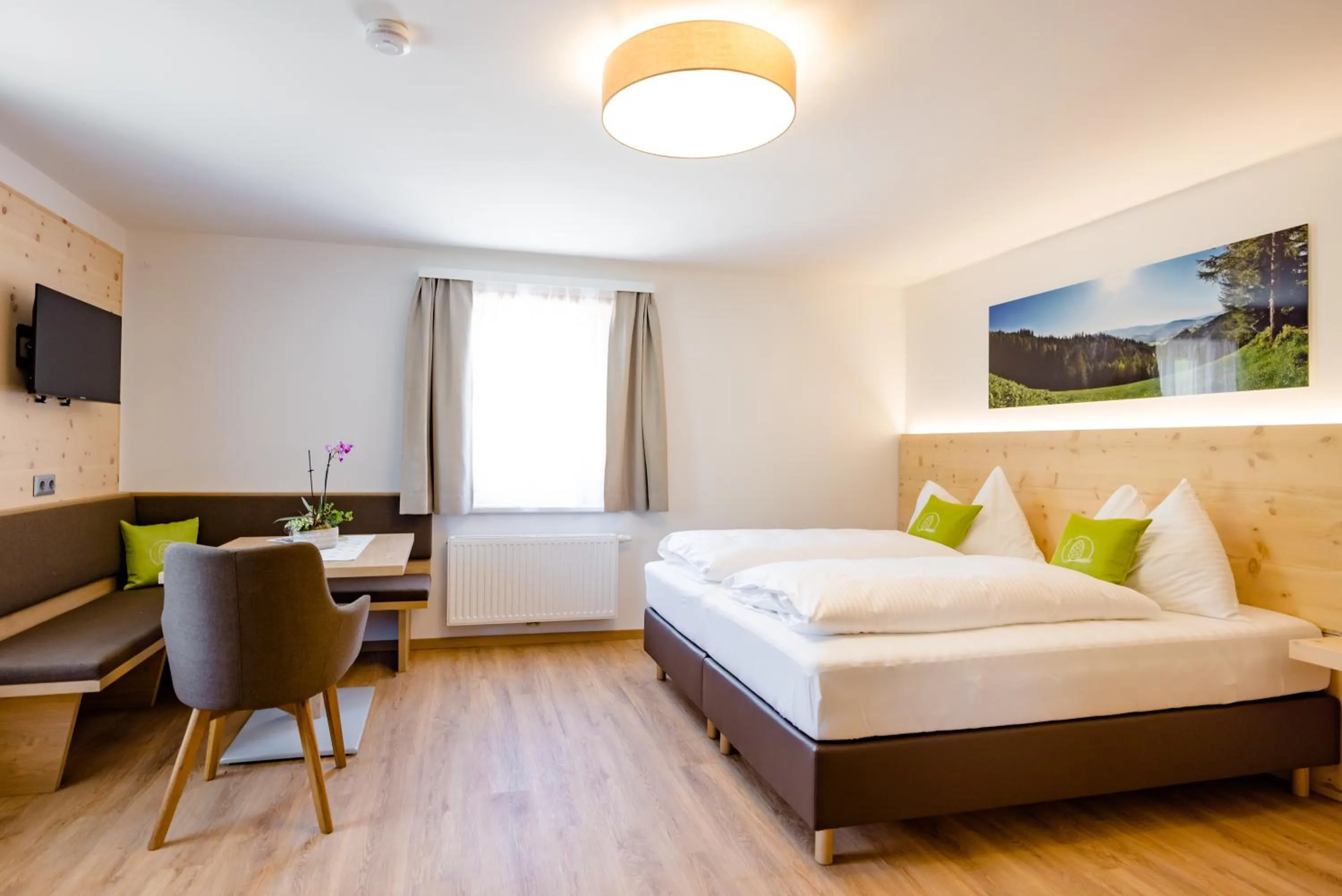 Photo of the whole room, Bed in Gästehaus Fiedlwirt