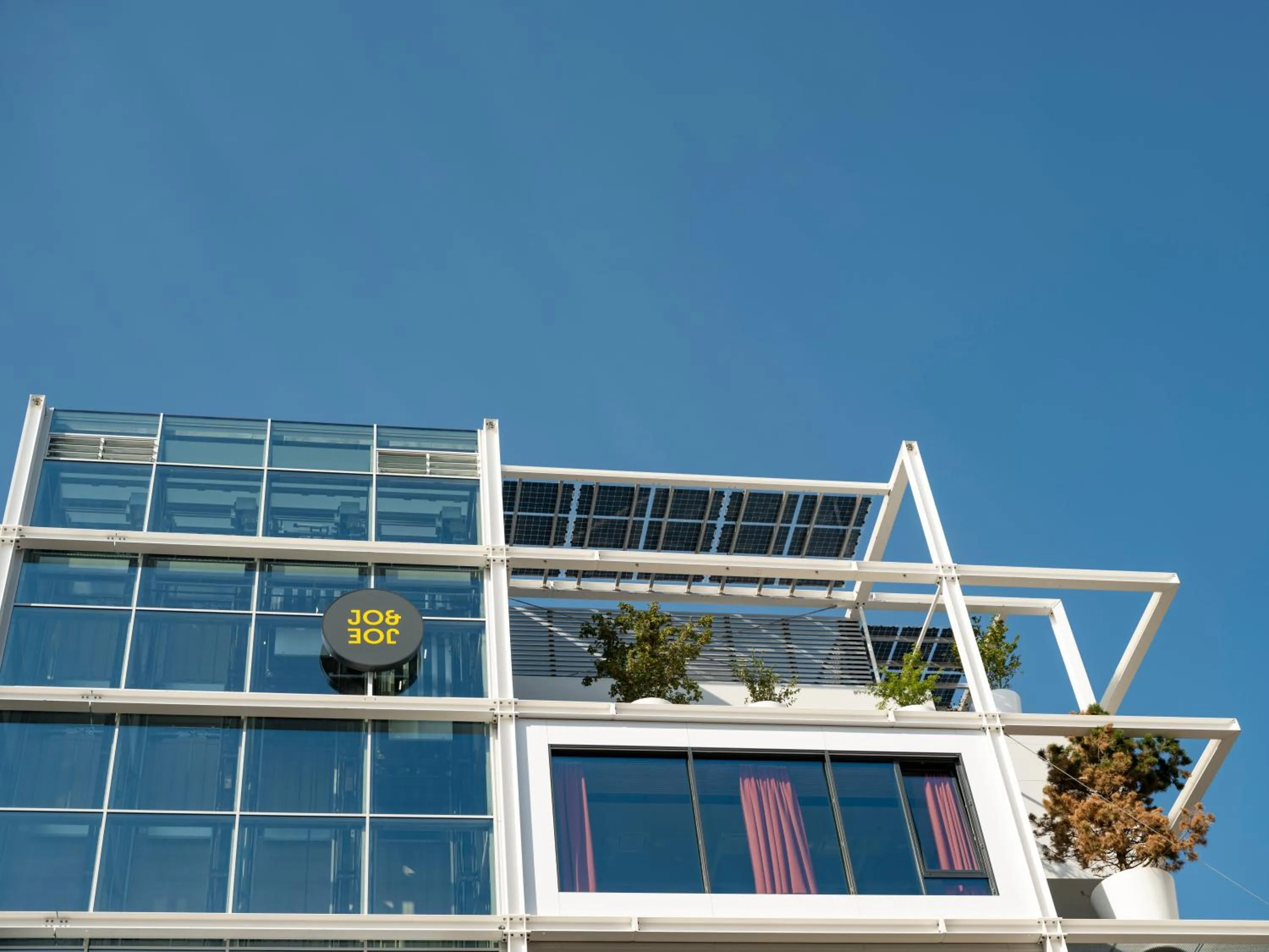 Property building in JO&JOE Vienna