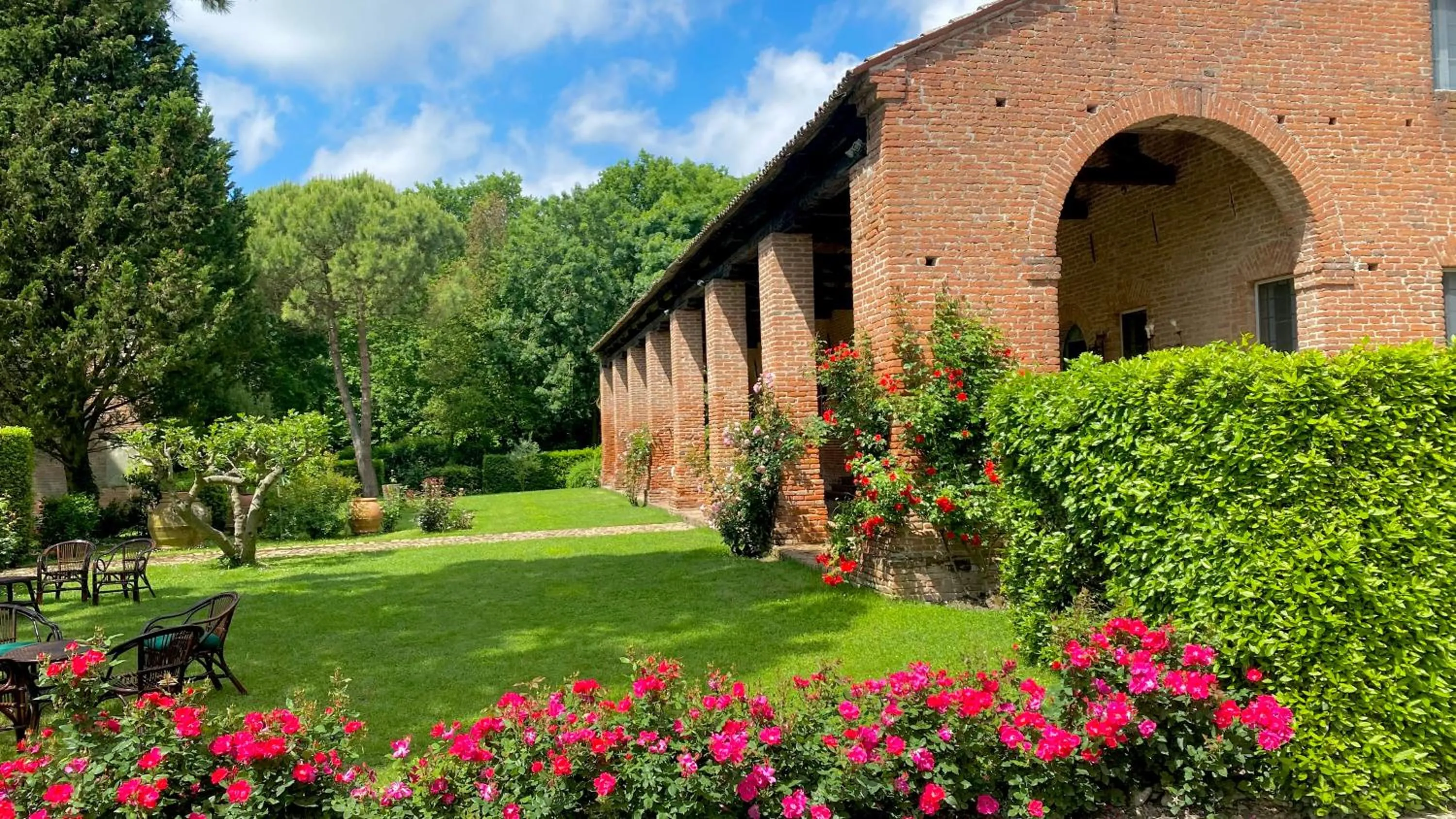 Property building in Agriturismo Tenuta Castel Venezze