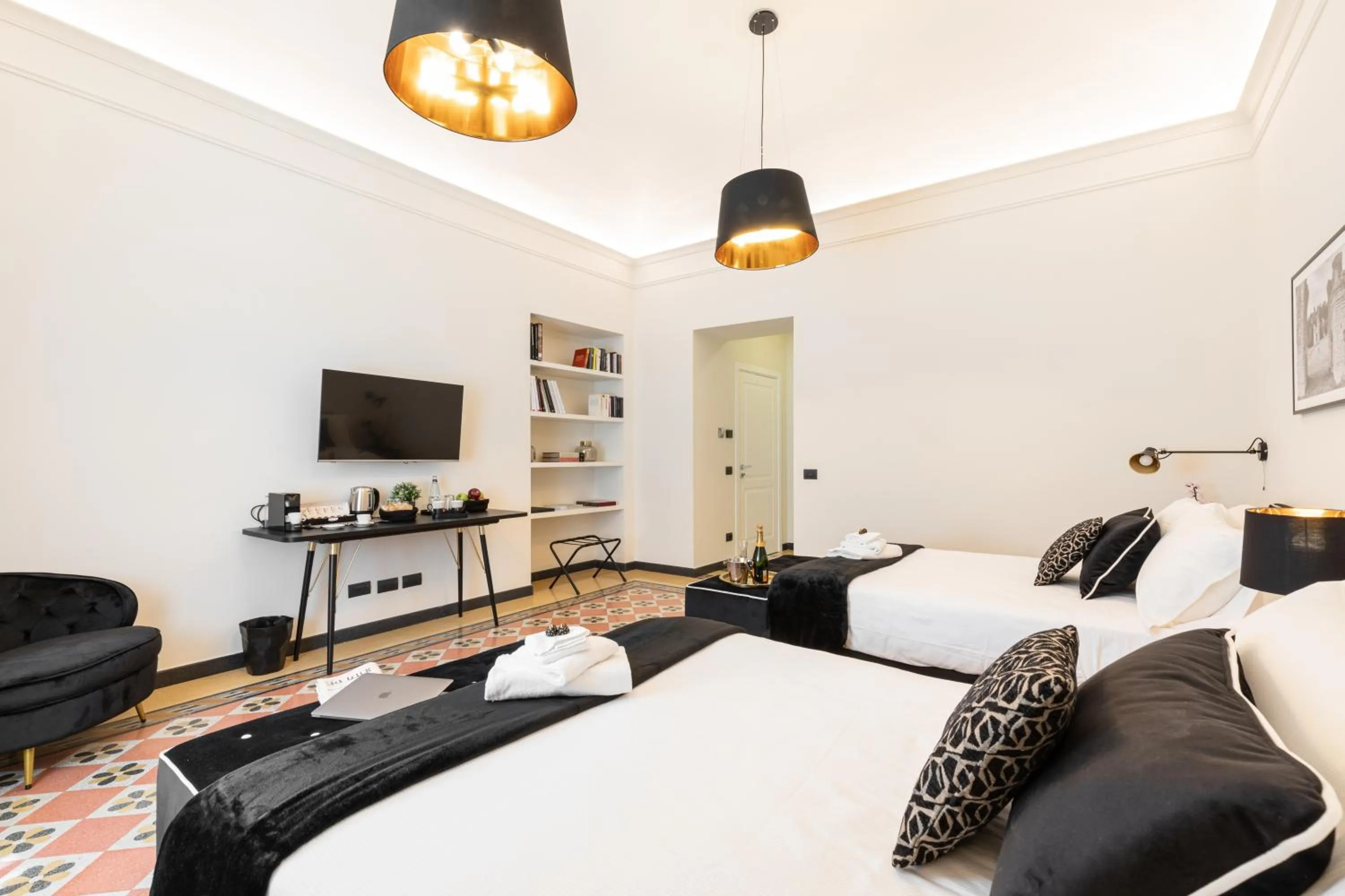 Bed in Foresteria di Piazza Cavour - Luxury Suites & Guest House