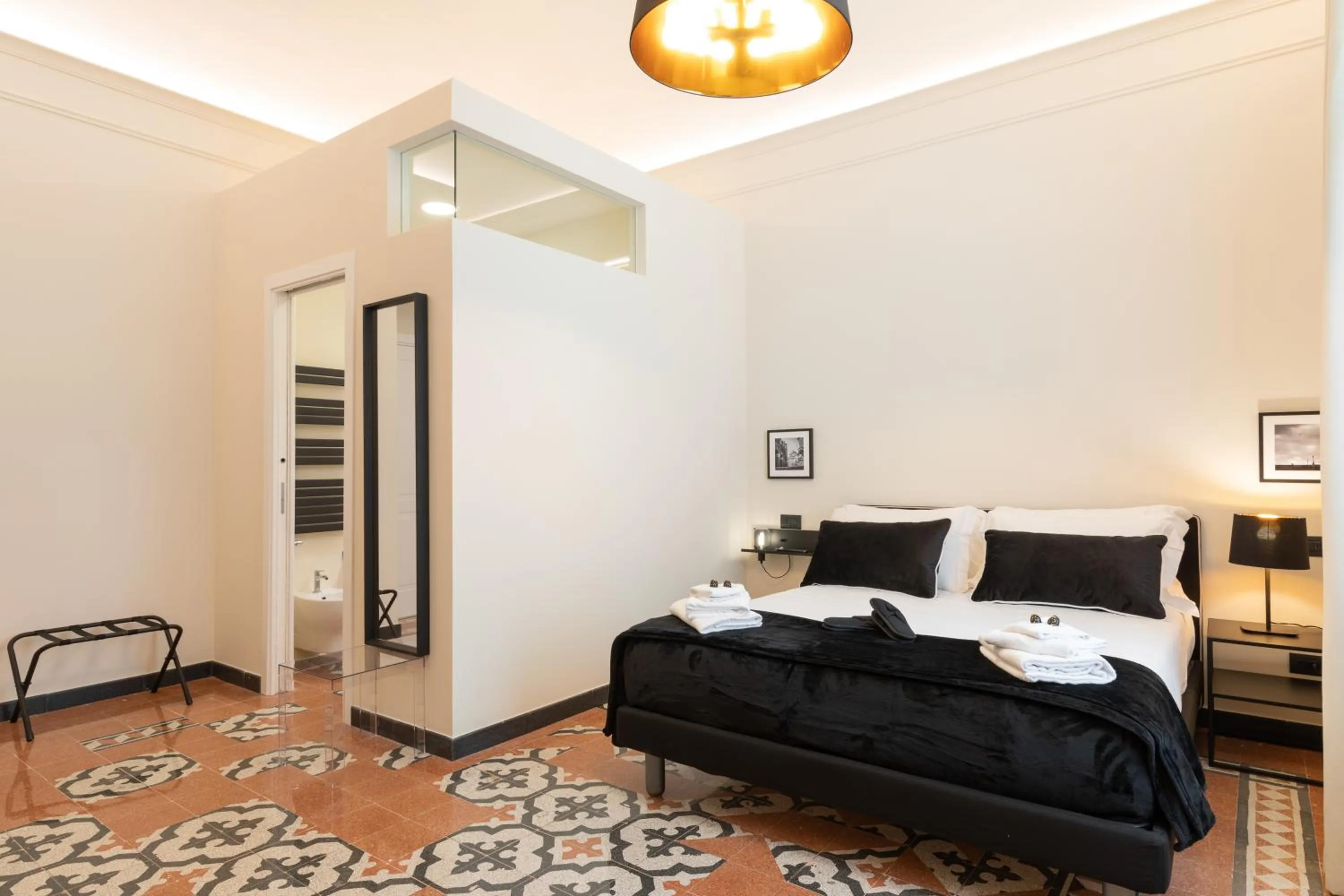 Bed in Foresteria di Piazza Cavour - Luxury Suites & Guest House