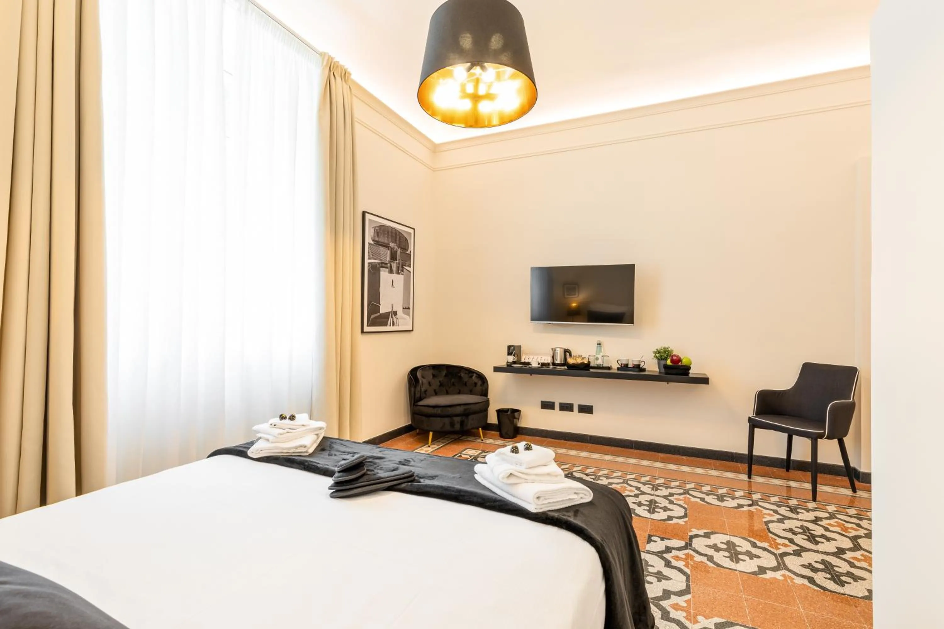 Bed in Foresteria di Piazza Cavour - Luxury Suites & Guest House