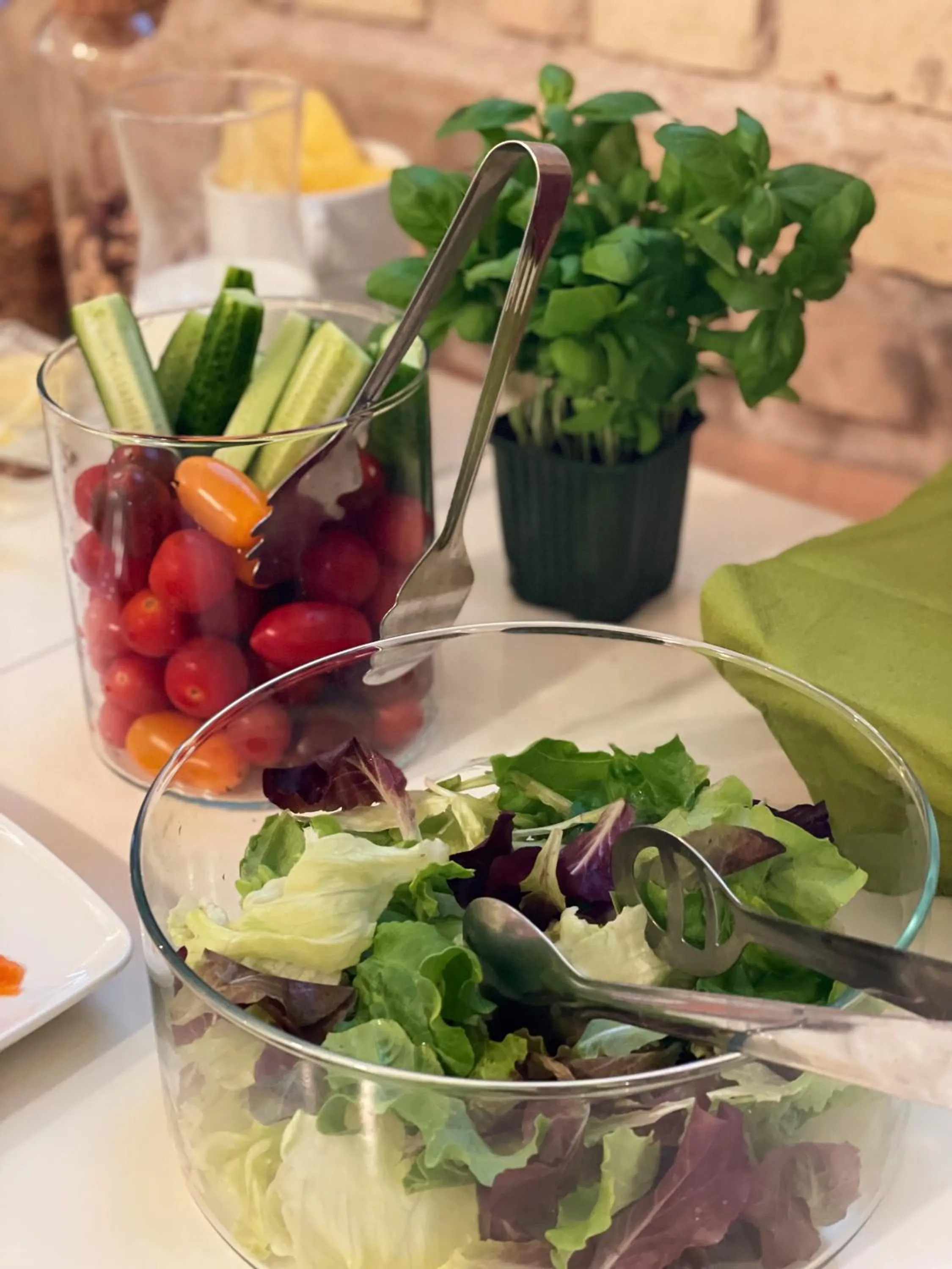 Breakfast in Moon Garden Old Town Hotel