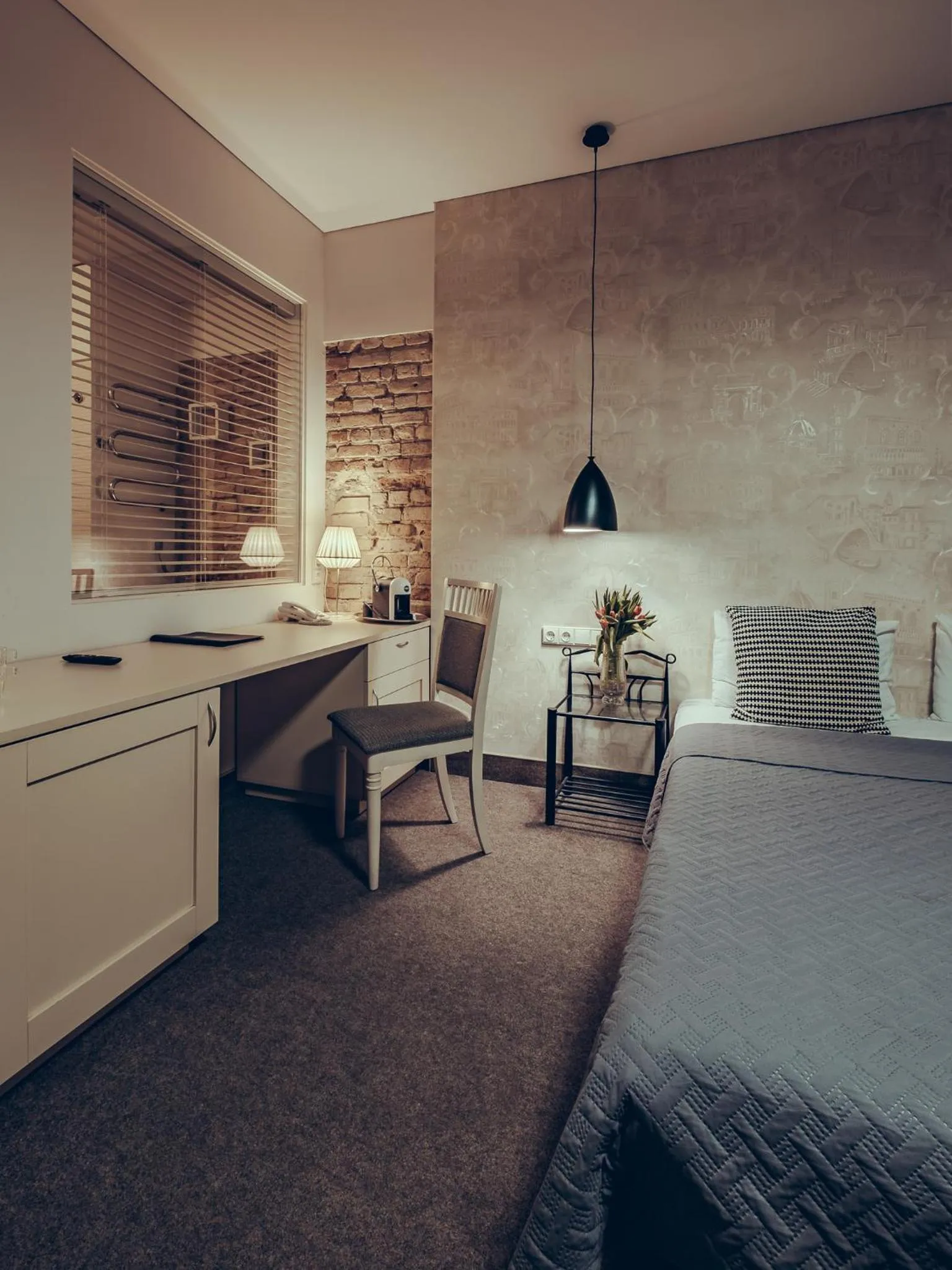 Bedroom, Bed in Moon Garden Old Town Hotel