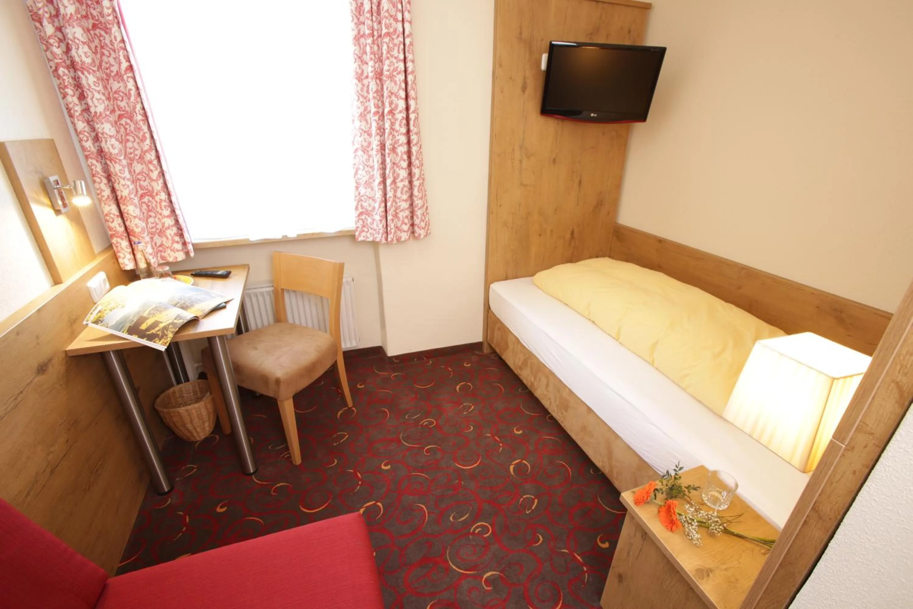 Day, Bed in Hotel Garni Landhaus Traunbachhäusl