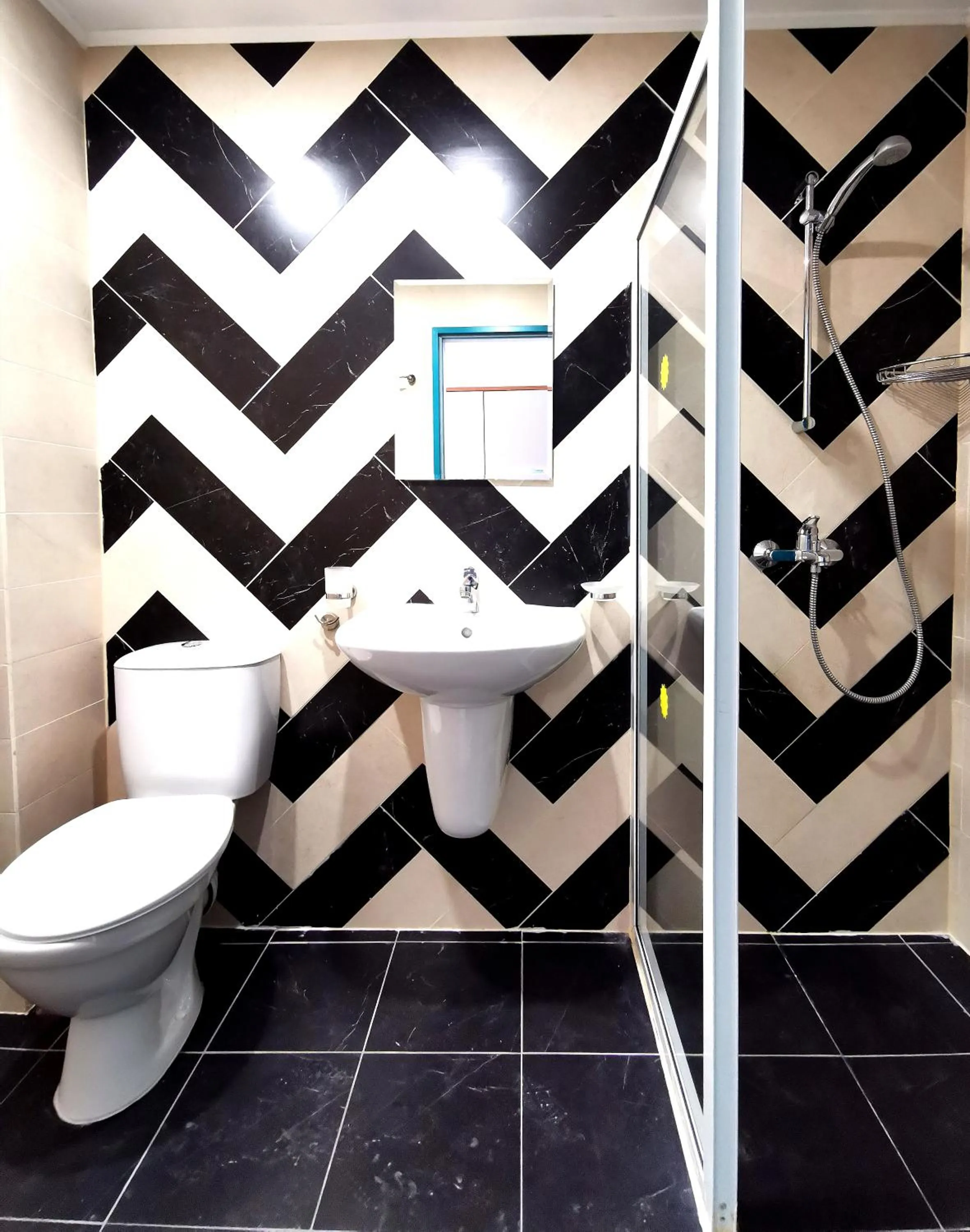 Bathroom in Hotel Largo Beach