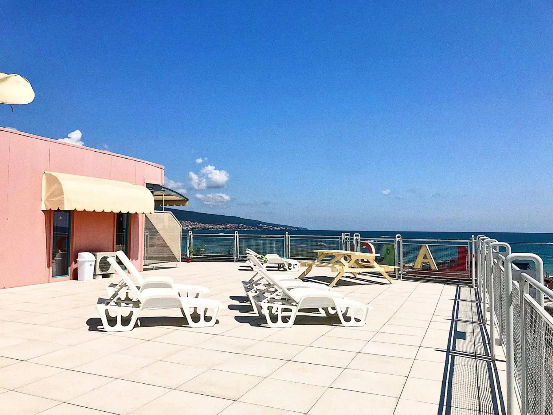 Balcony/Terrace in Hotel Largo Beach