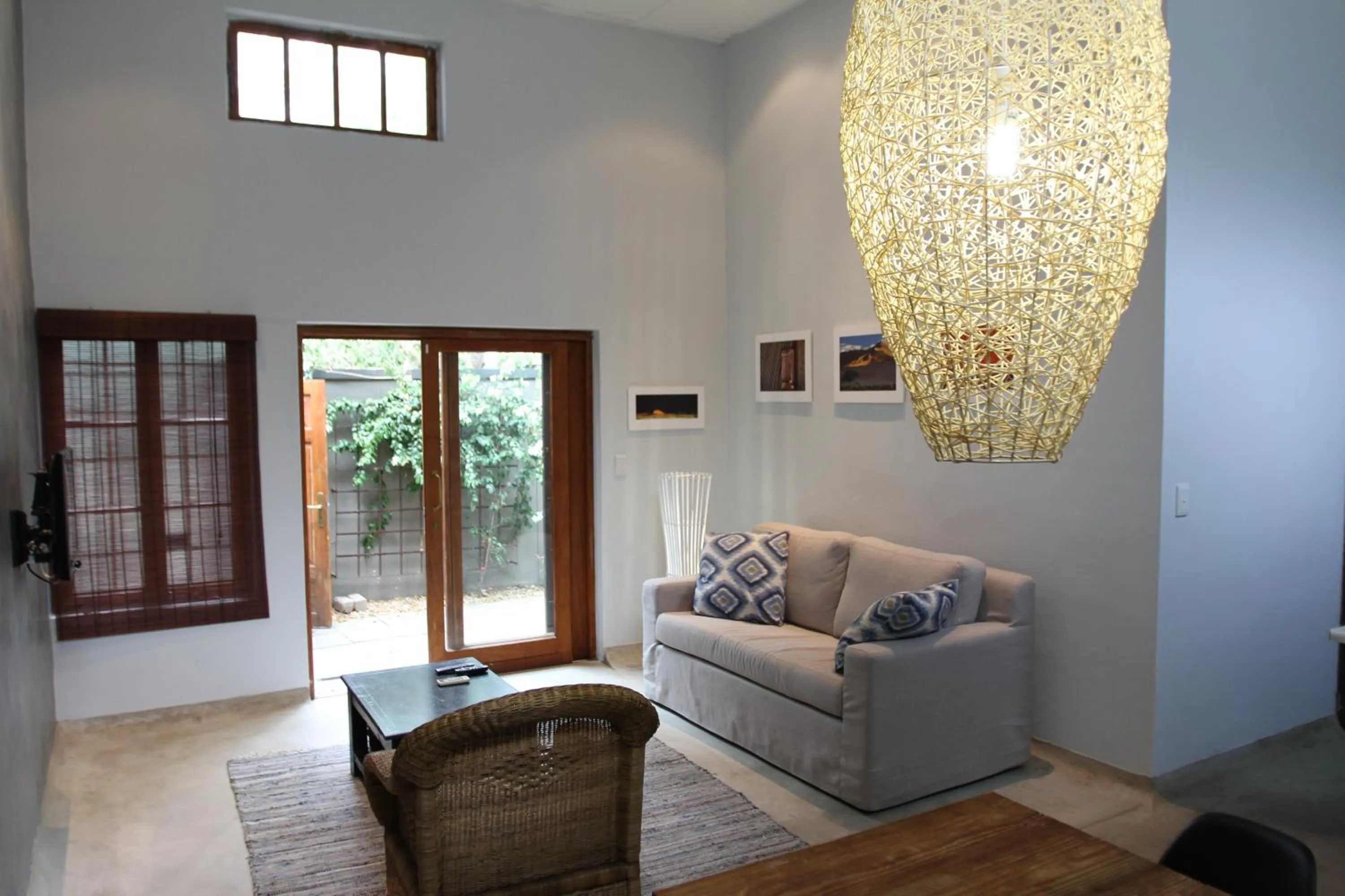 Restaurant/places to eat in The Olive Exclusive All-Suite Hotel