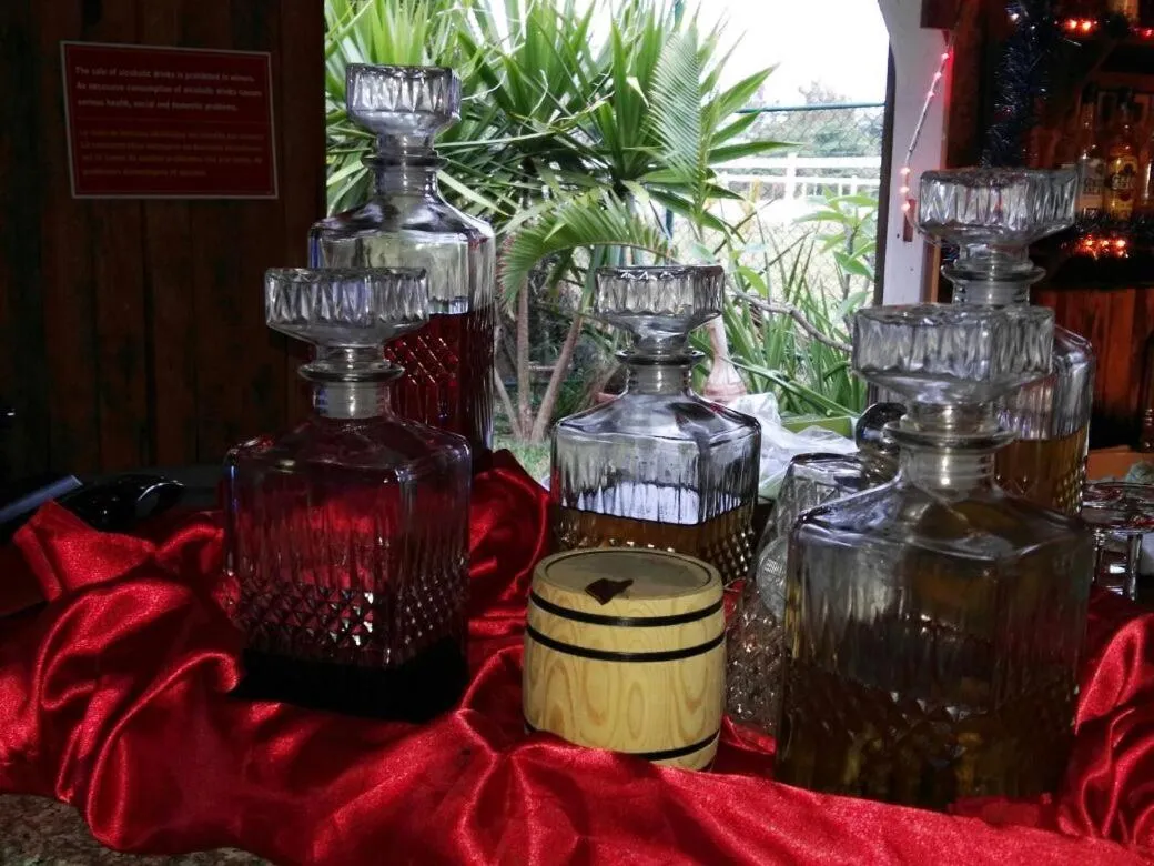 Alcoholic drinks in Eden Villa