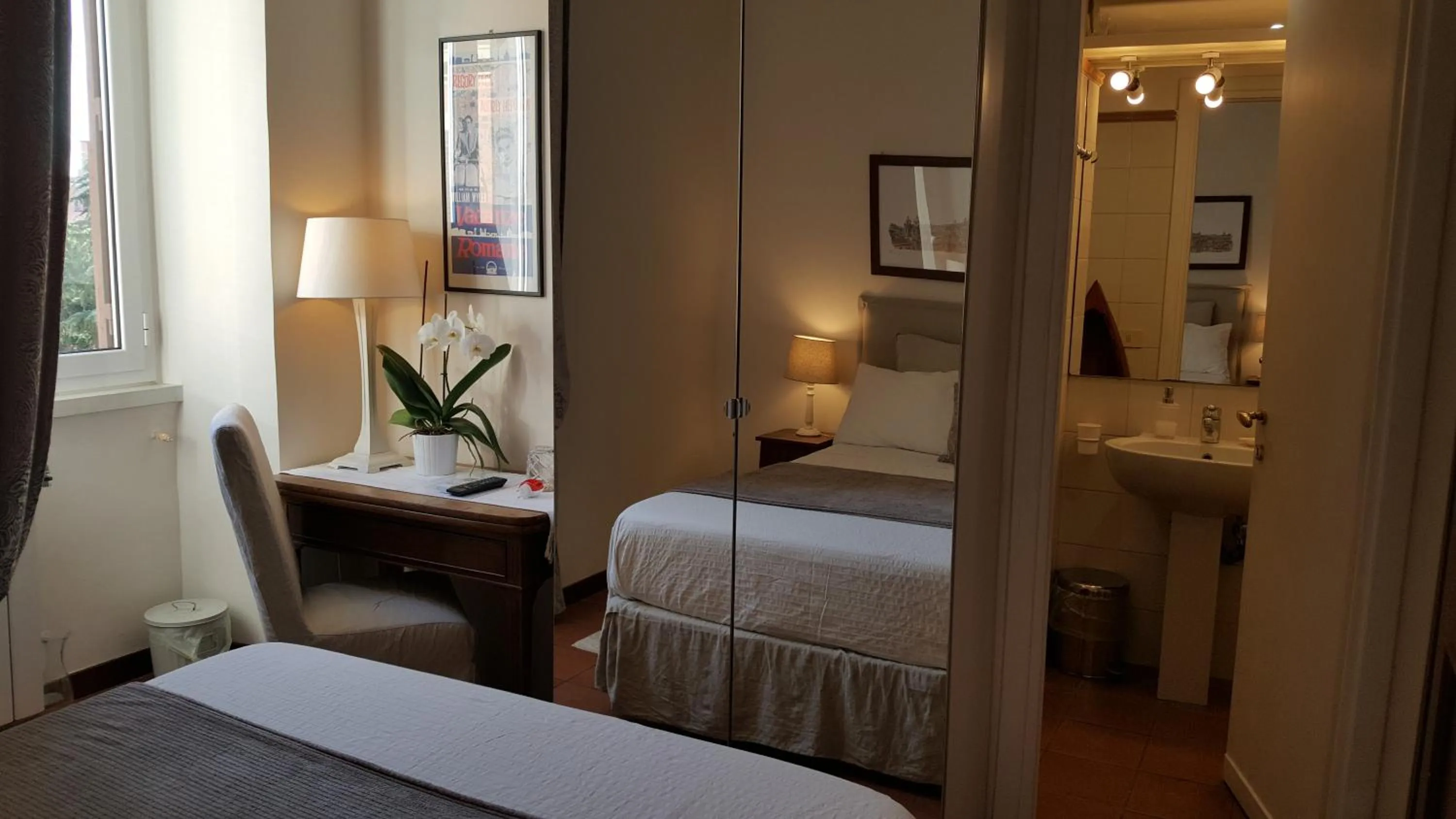 Photo of the whole room, Bed in Bed & Breakfast A Casa di Lia a Roma