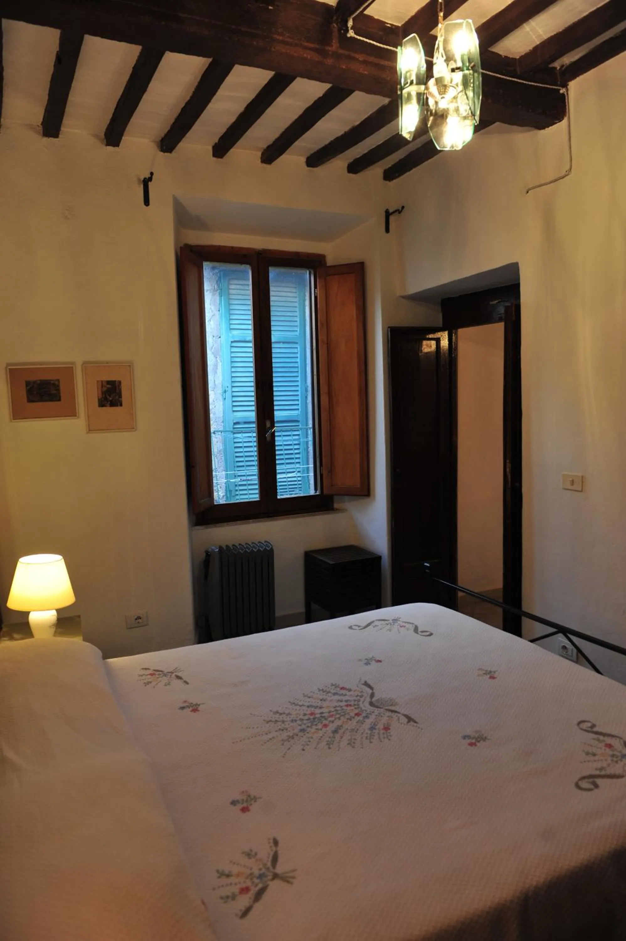 Photo of the whole room, Bed in Casa Messi